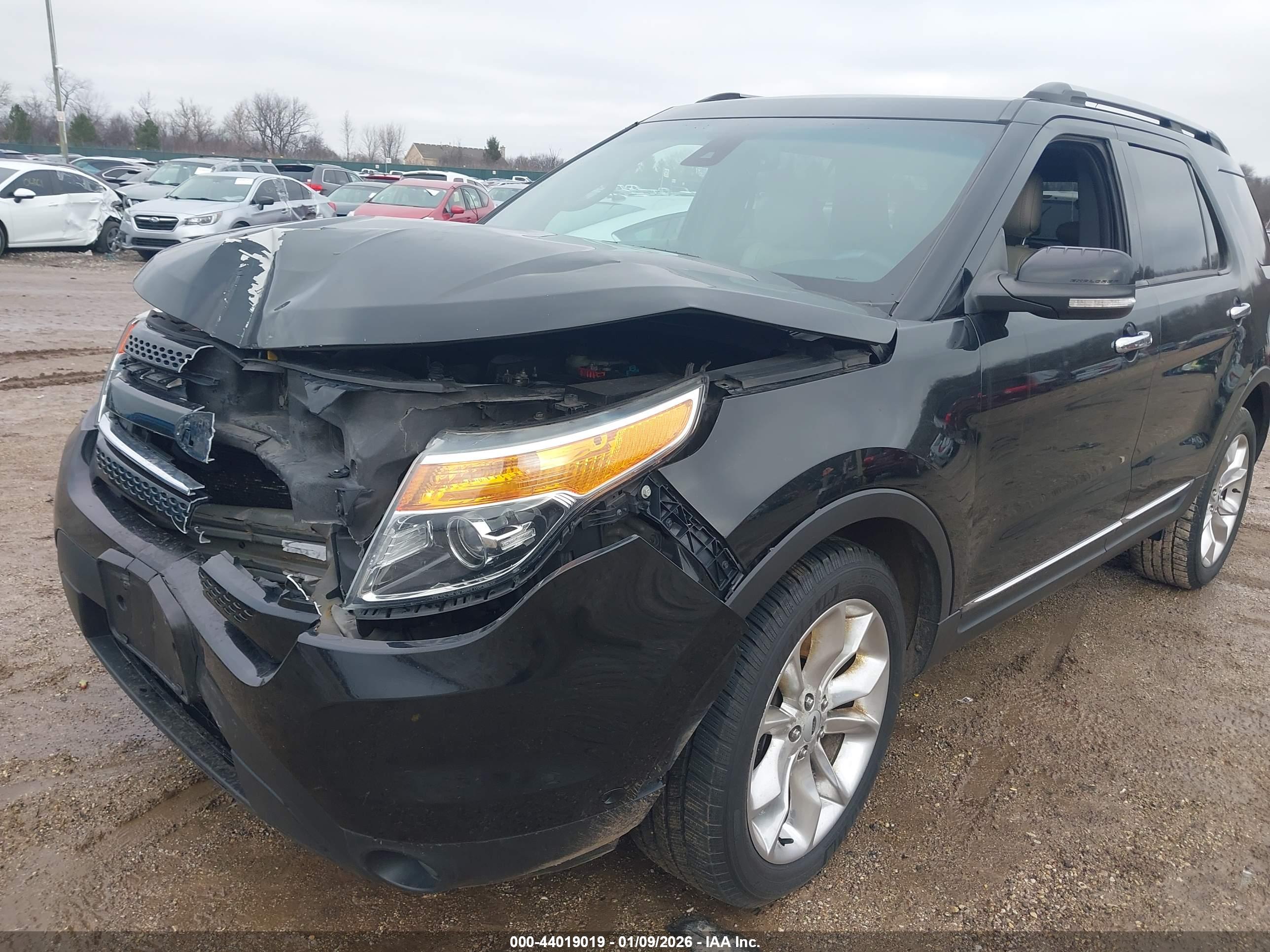 FORD EXPLORER image 6