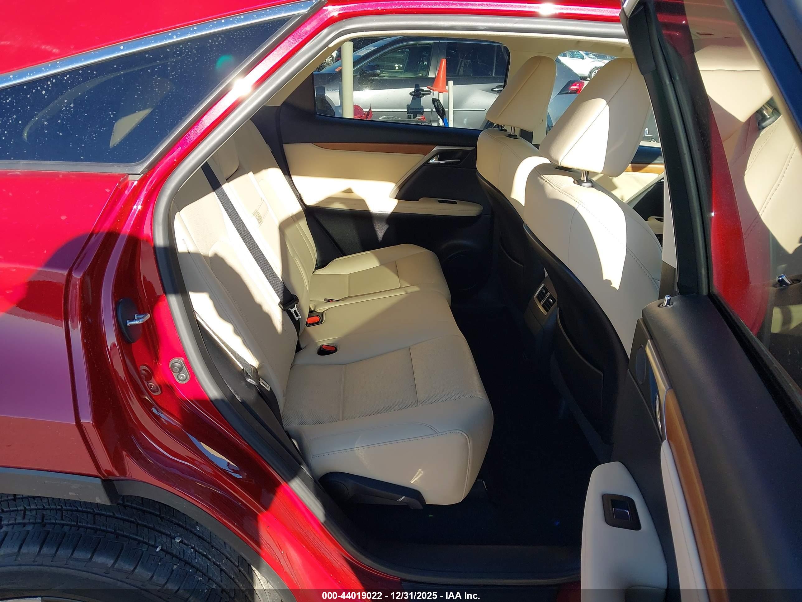 LEXUS RX image 8