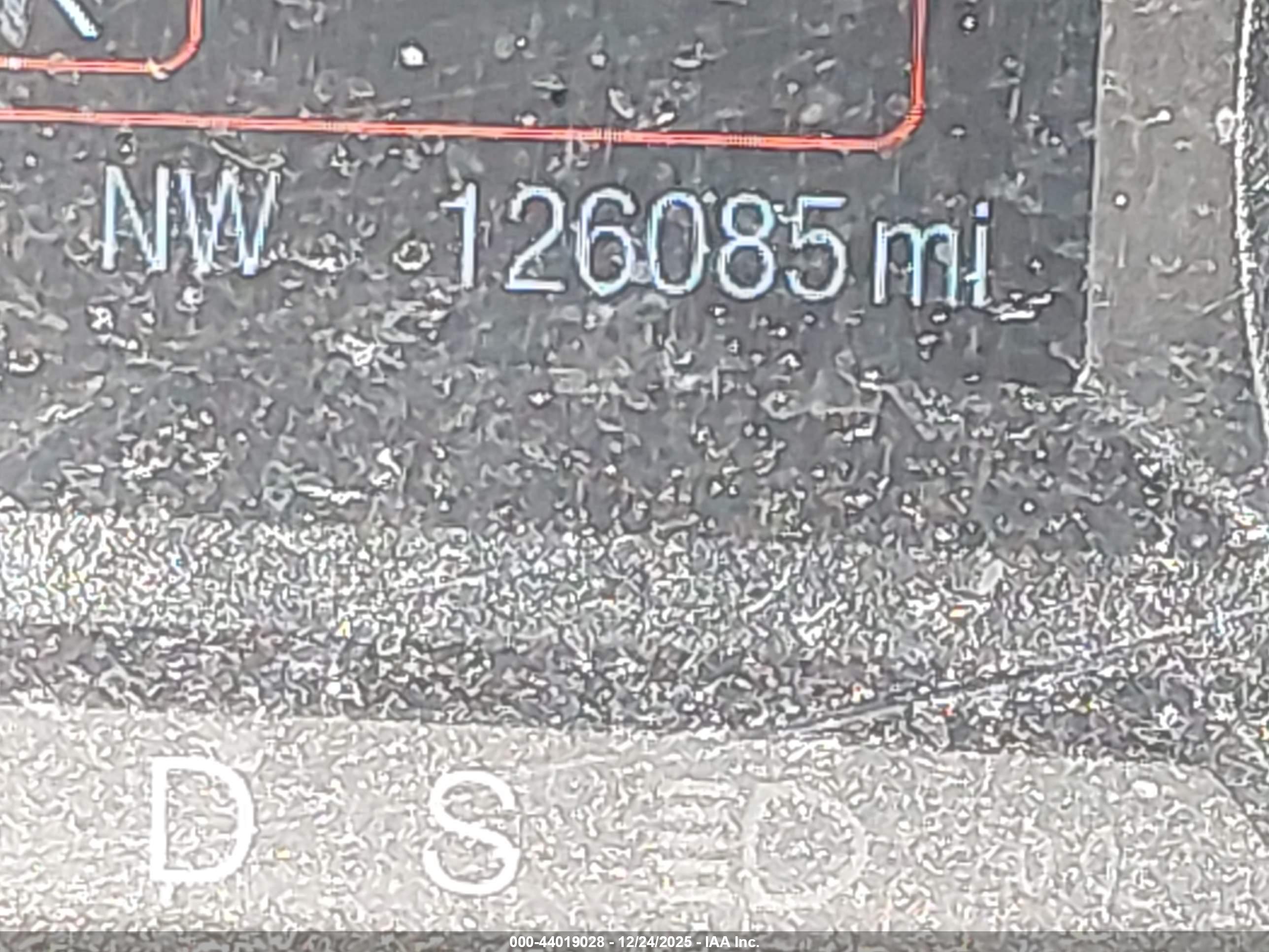 FORD FUSION image 7