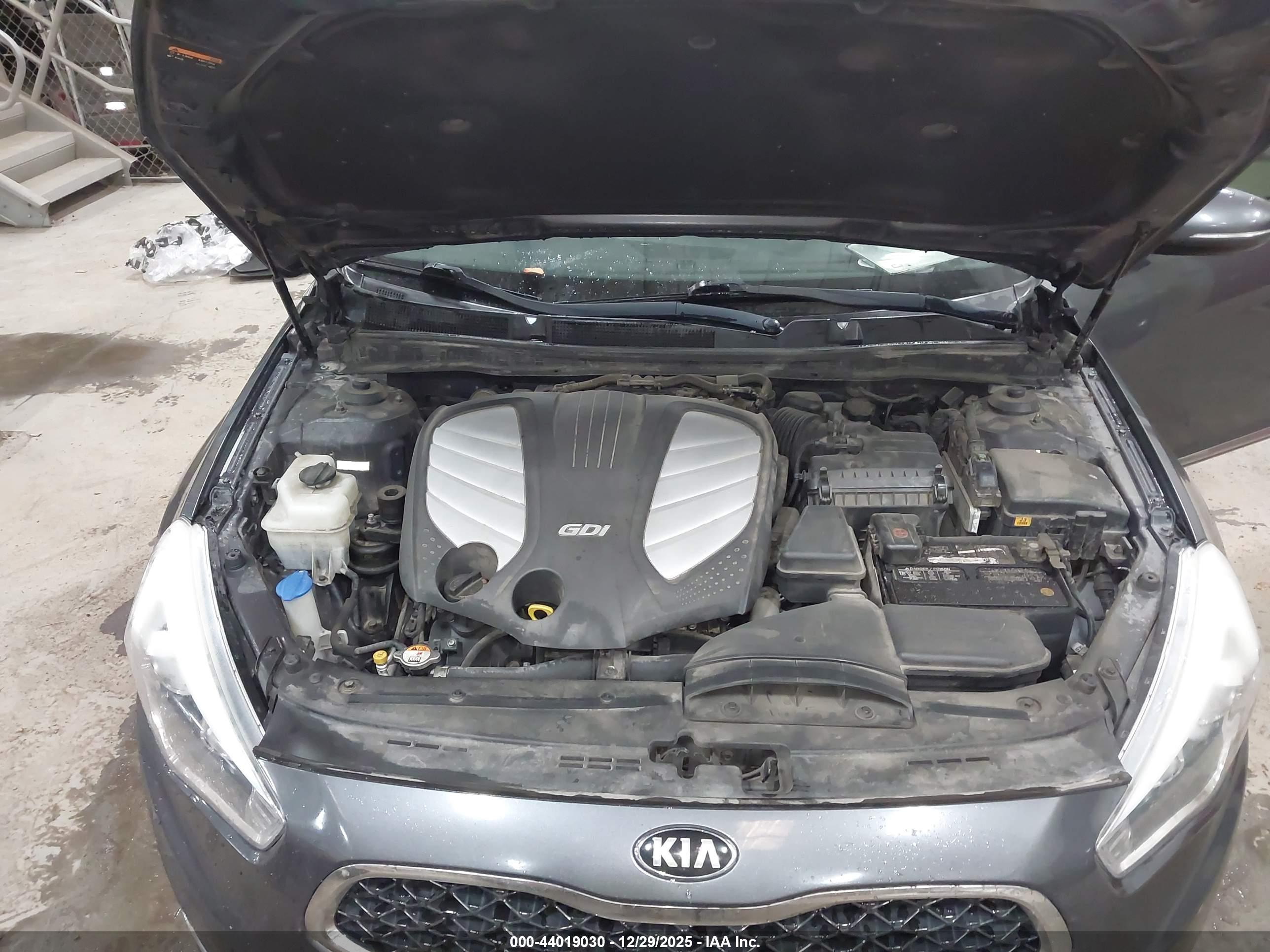 KIA CADENZA image 10