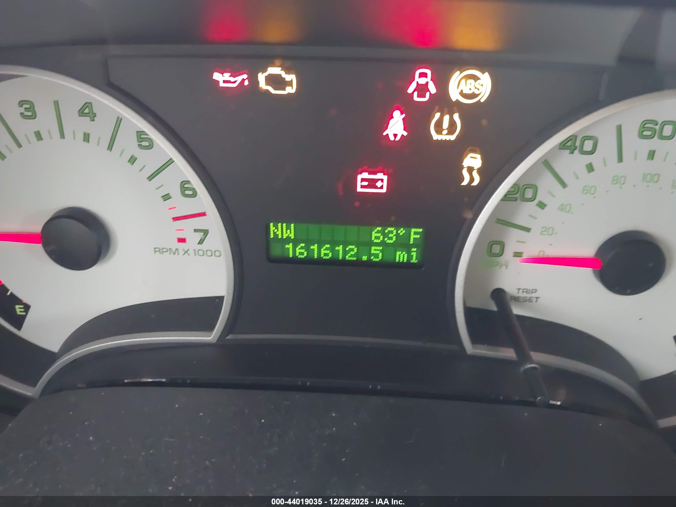 FORD EXPLORER image 7