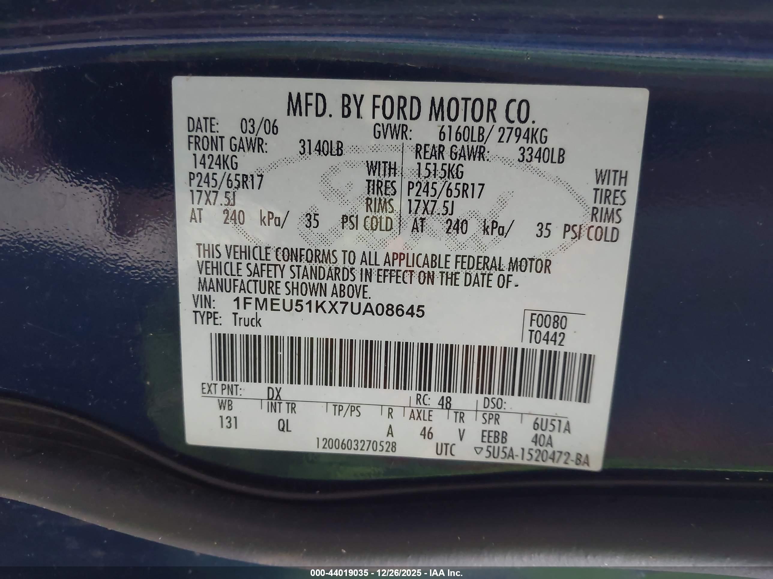 FORD EXPLORER image 9