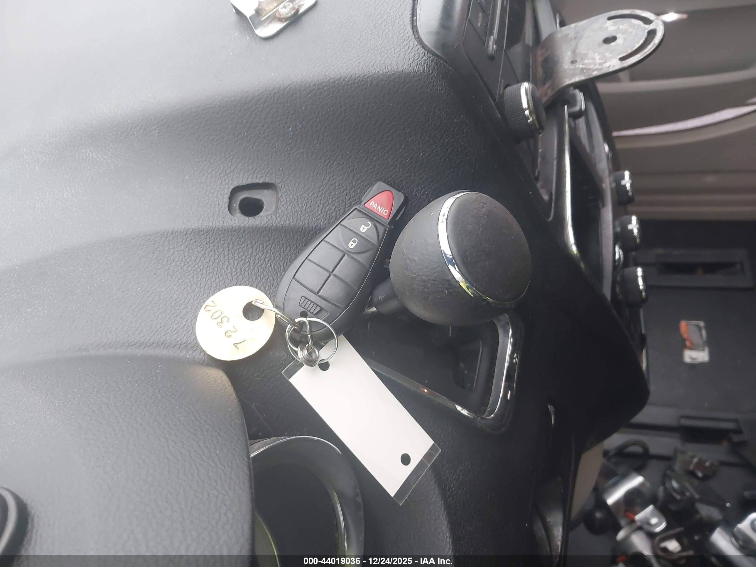 DODGE GRAND image 11
