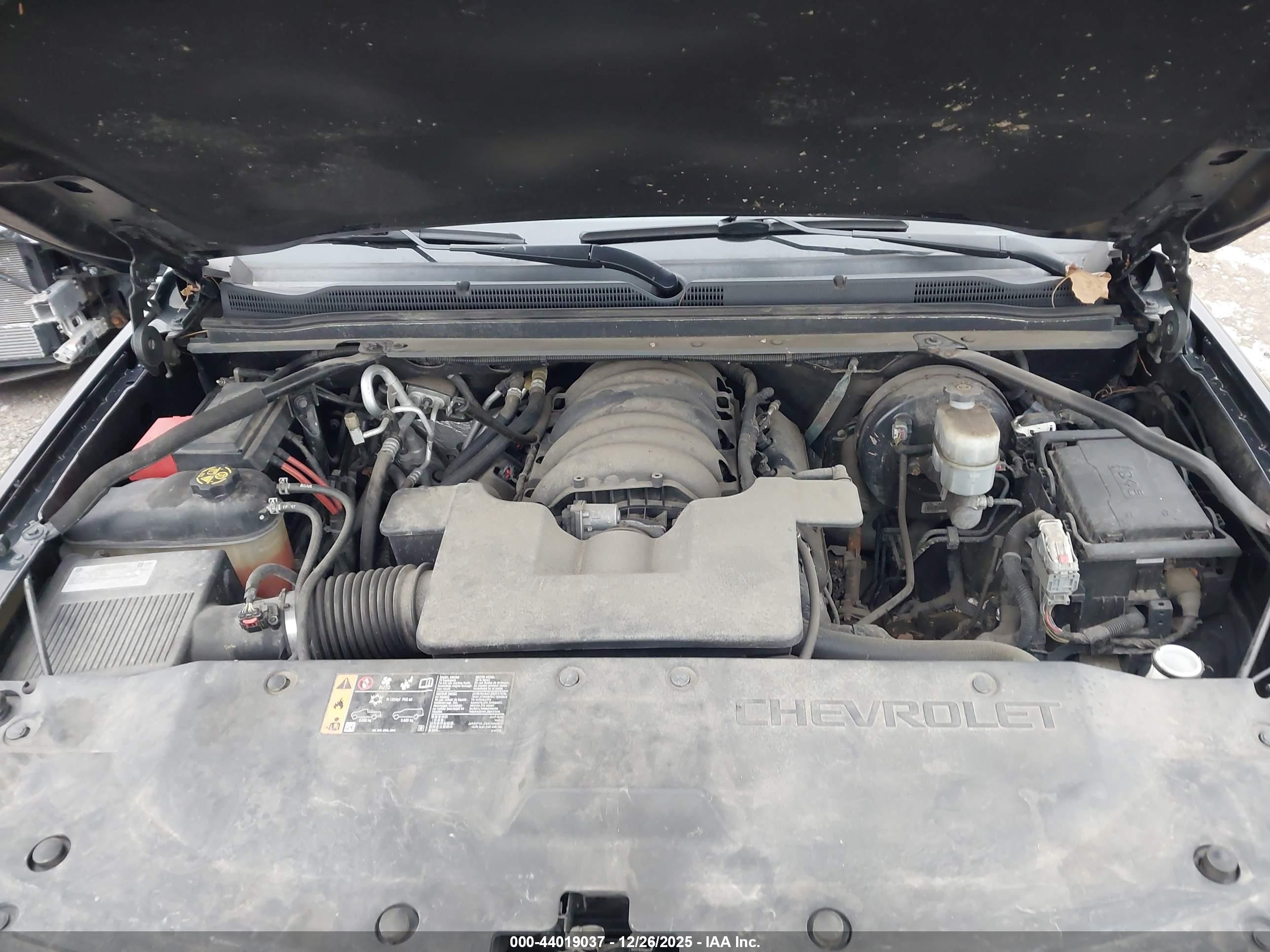 CHEVROLET TAHOE image 10