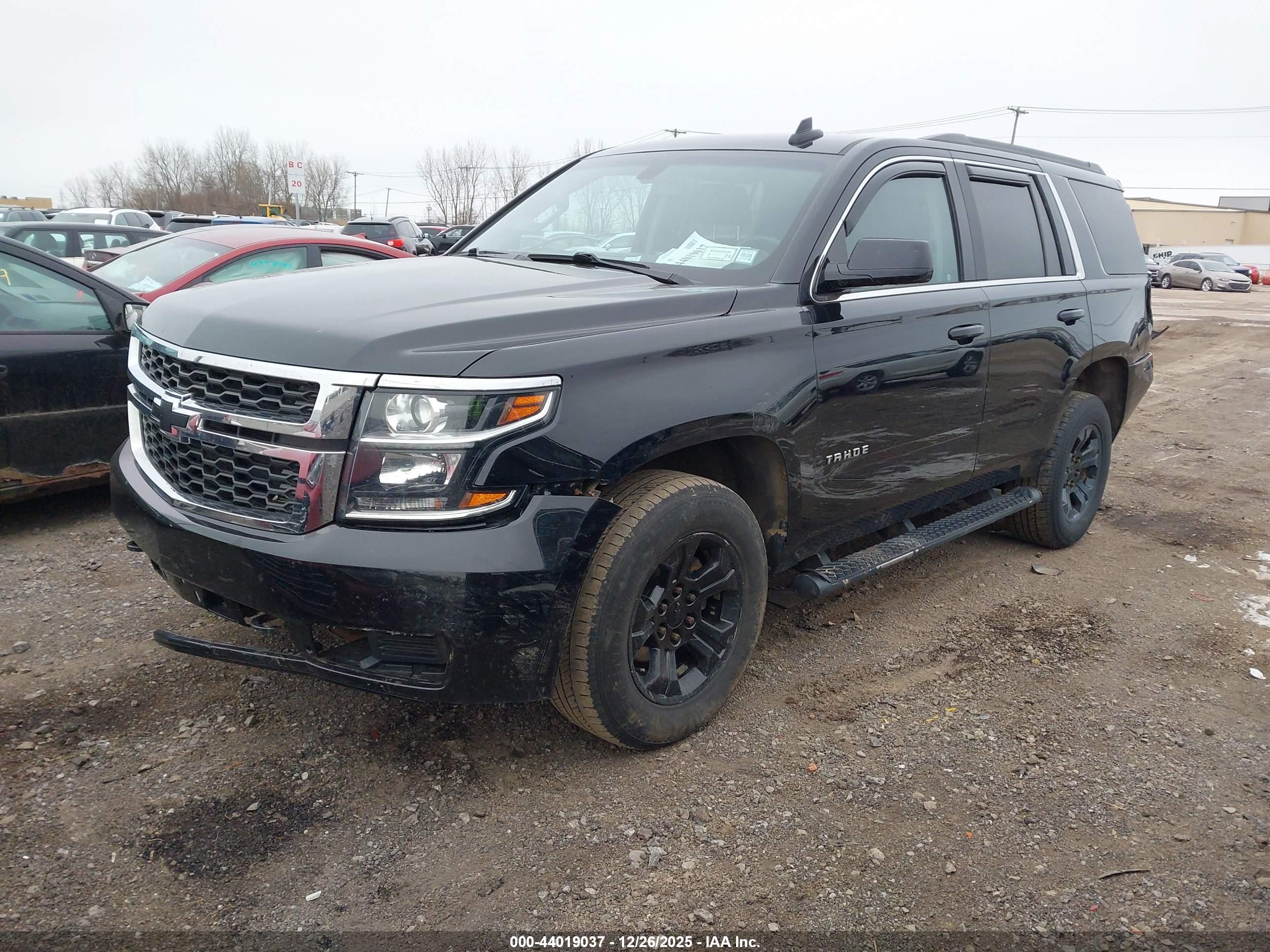 CHEVROLET TAHOE image 2