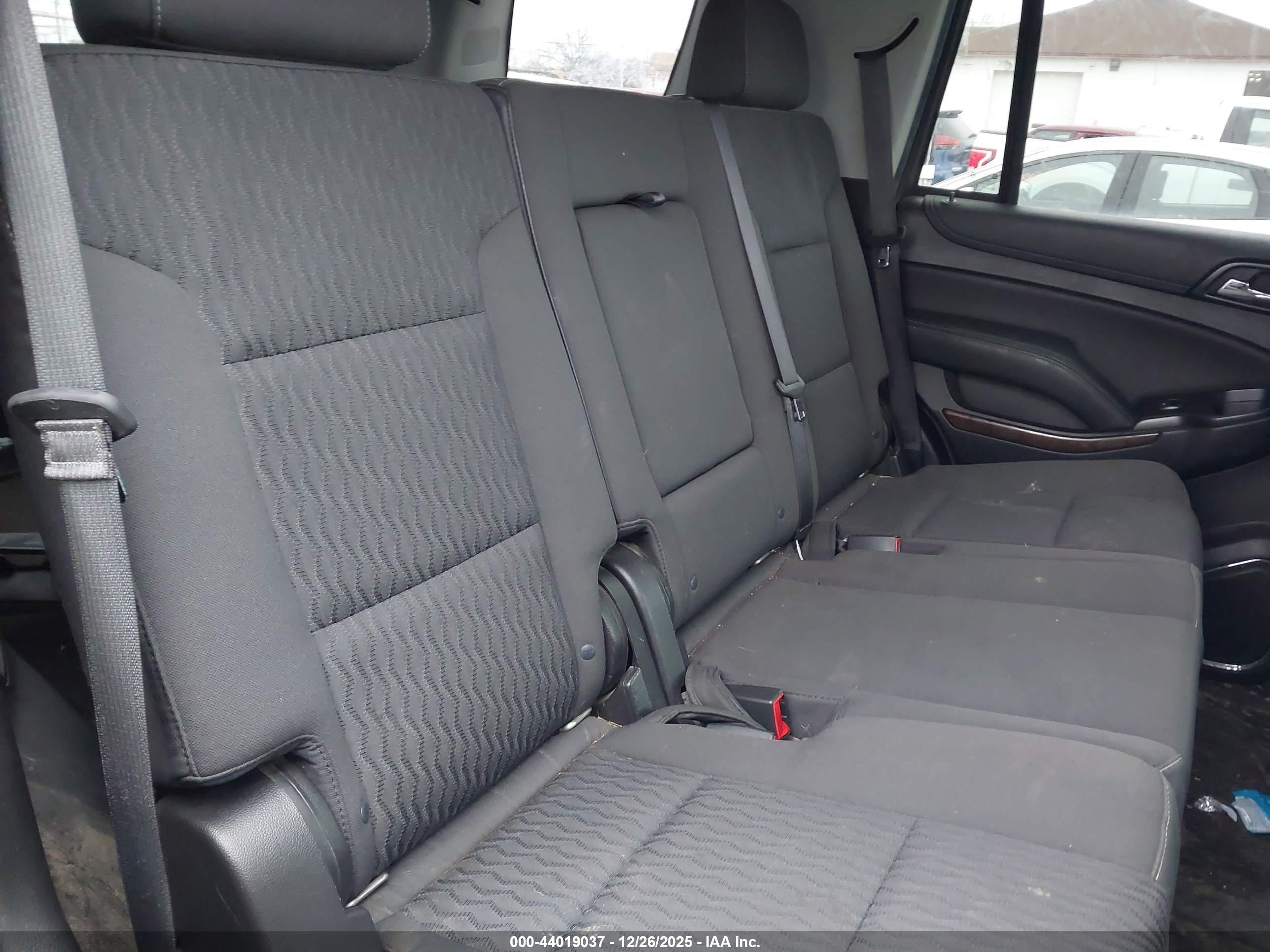CHEVROLET TAHOE image 8