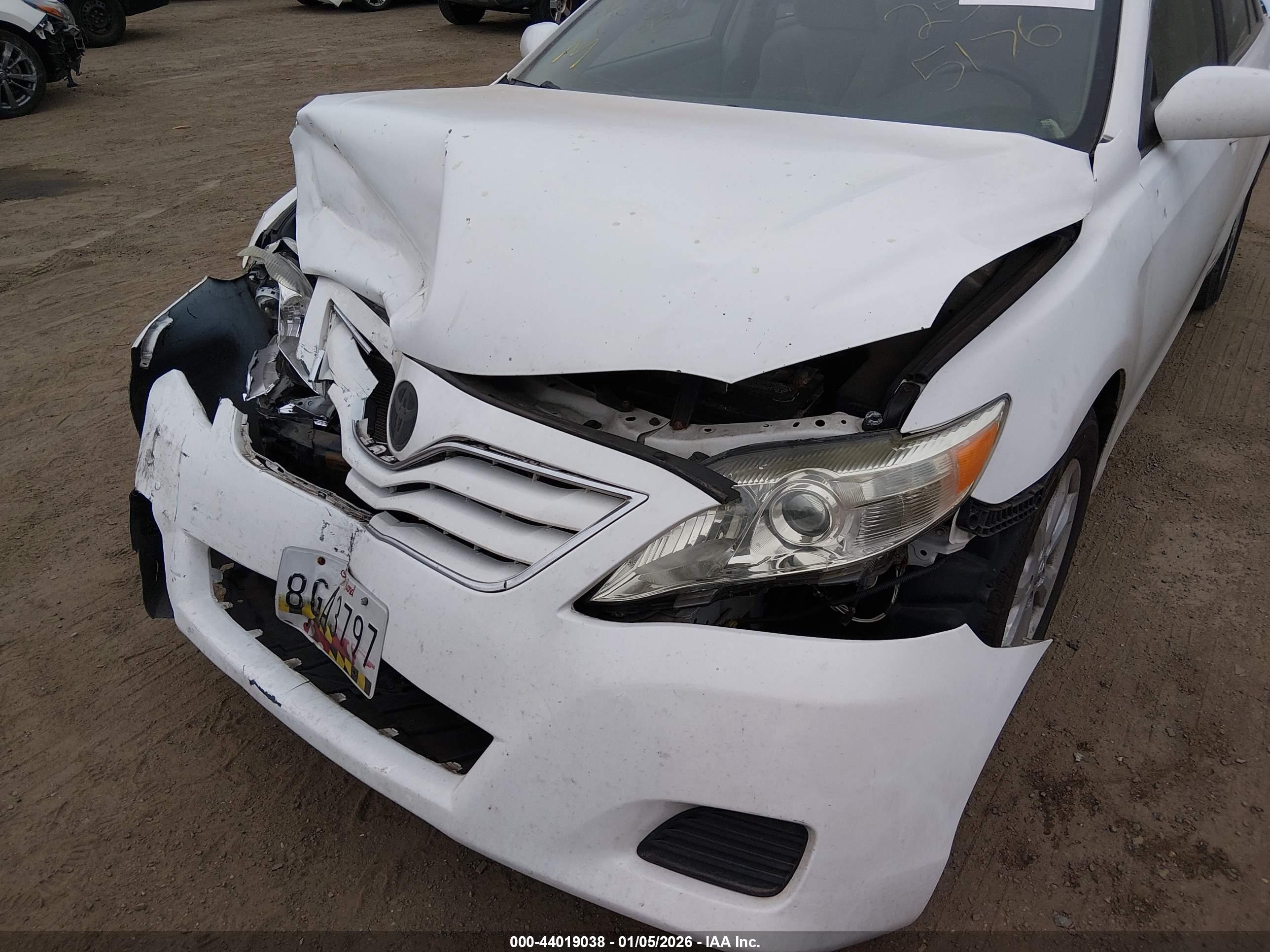 TOYOTA CAMRY image 6
