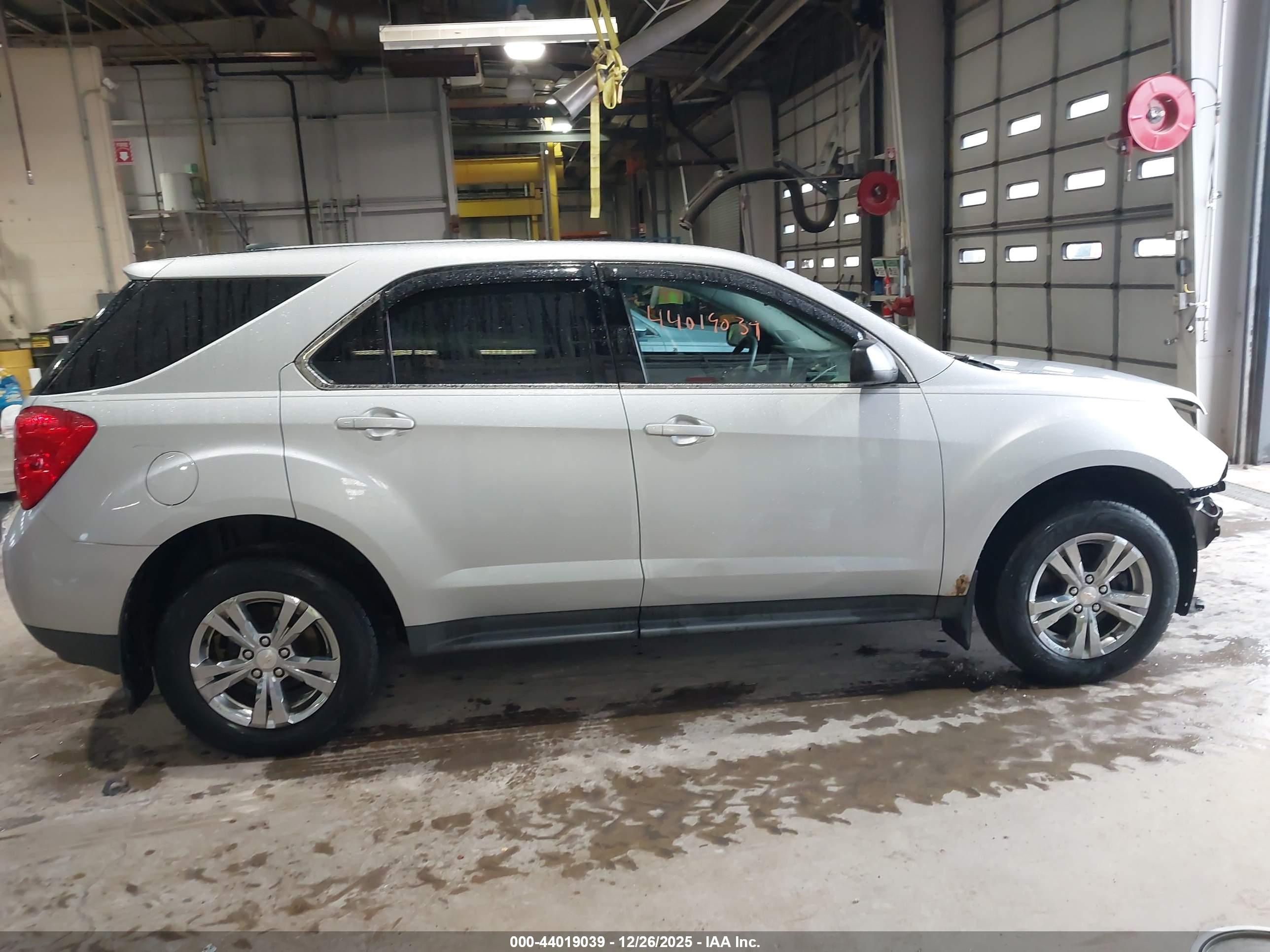 CHEVROLET EQUINOX image 5