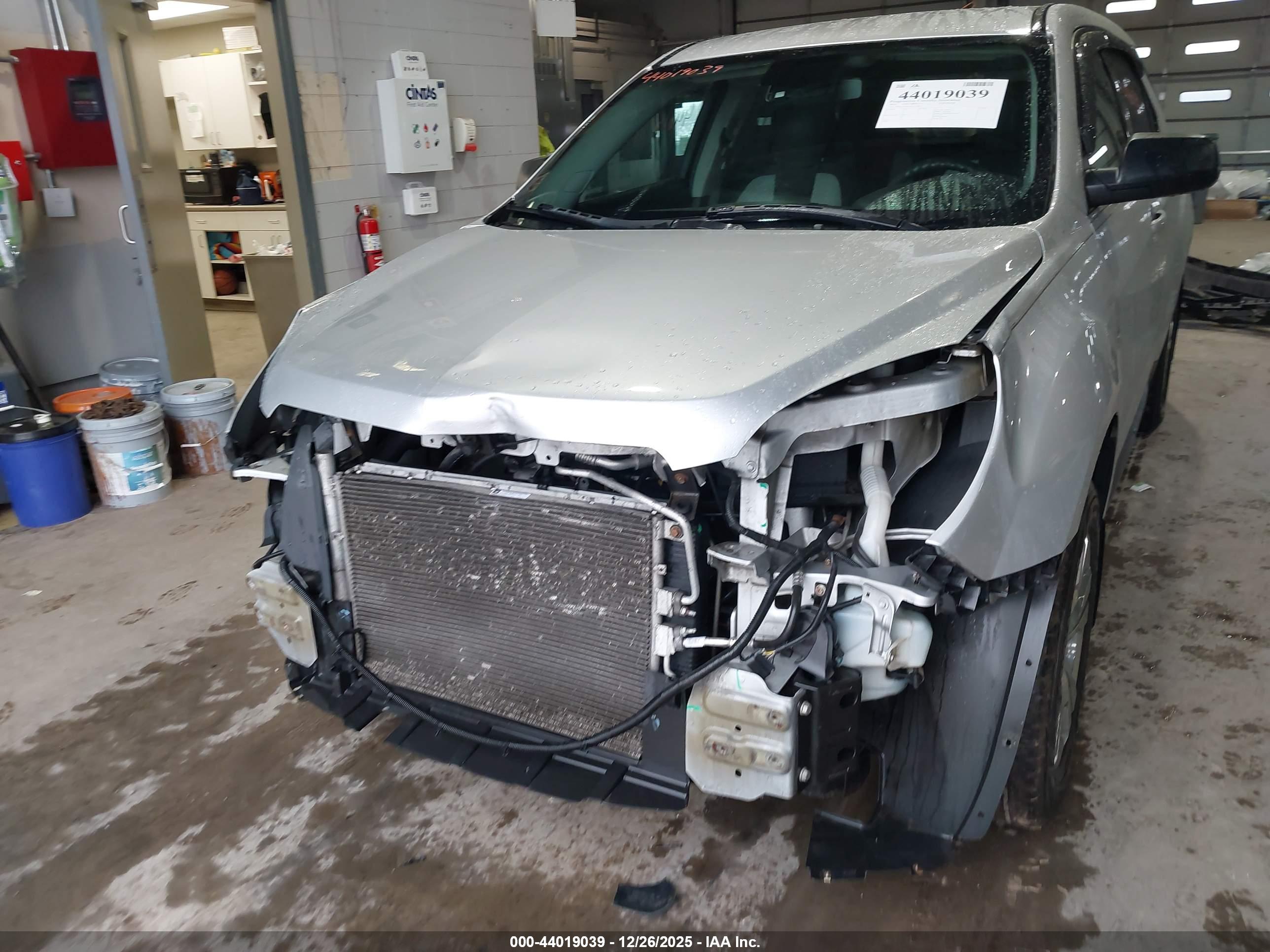 CHEVROLET EQUINOX image 6