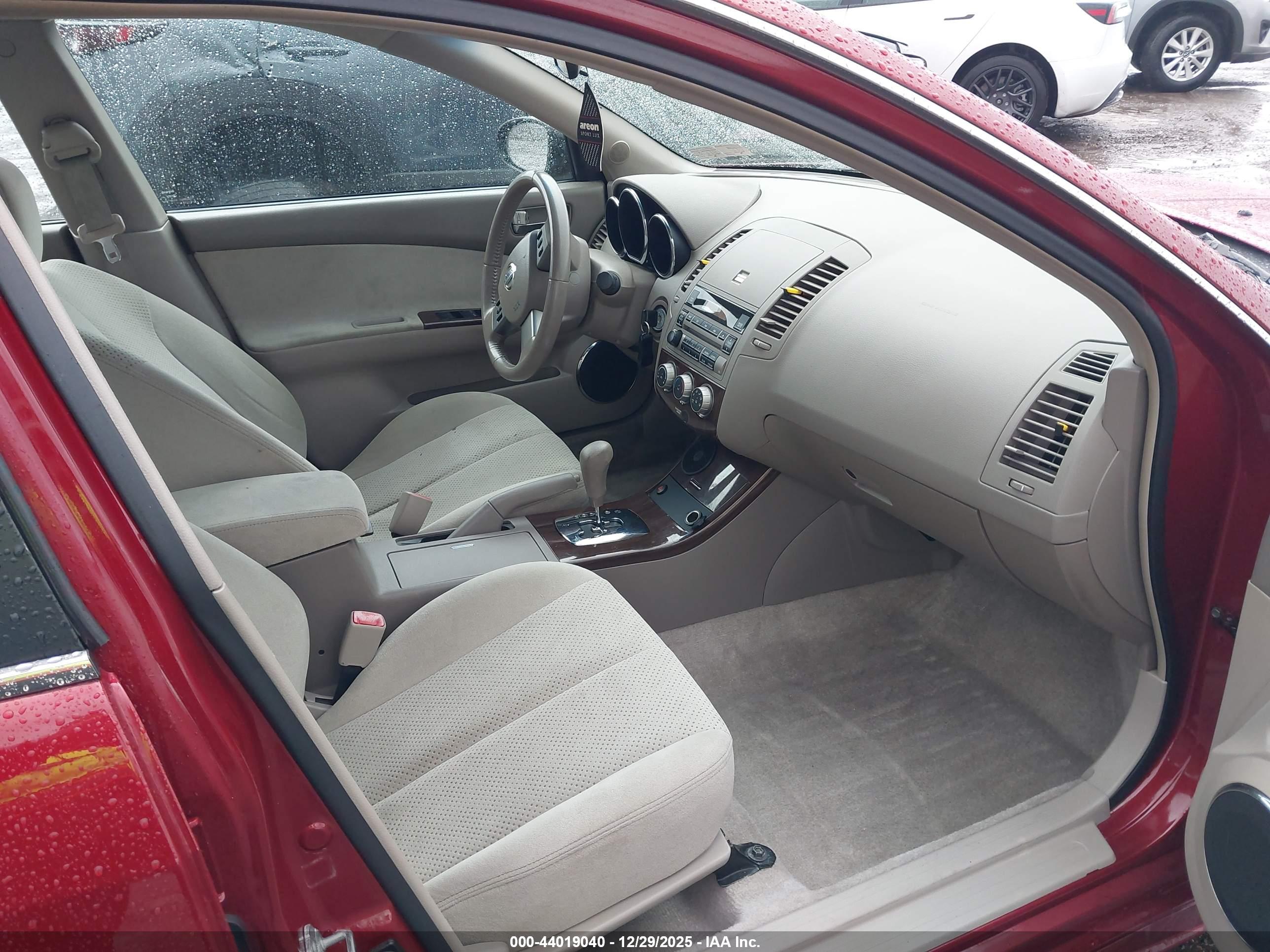 NISSAN ALTIMA image 5