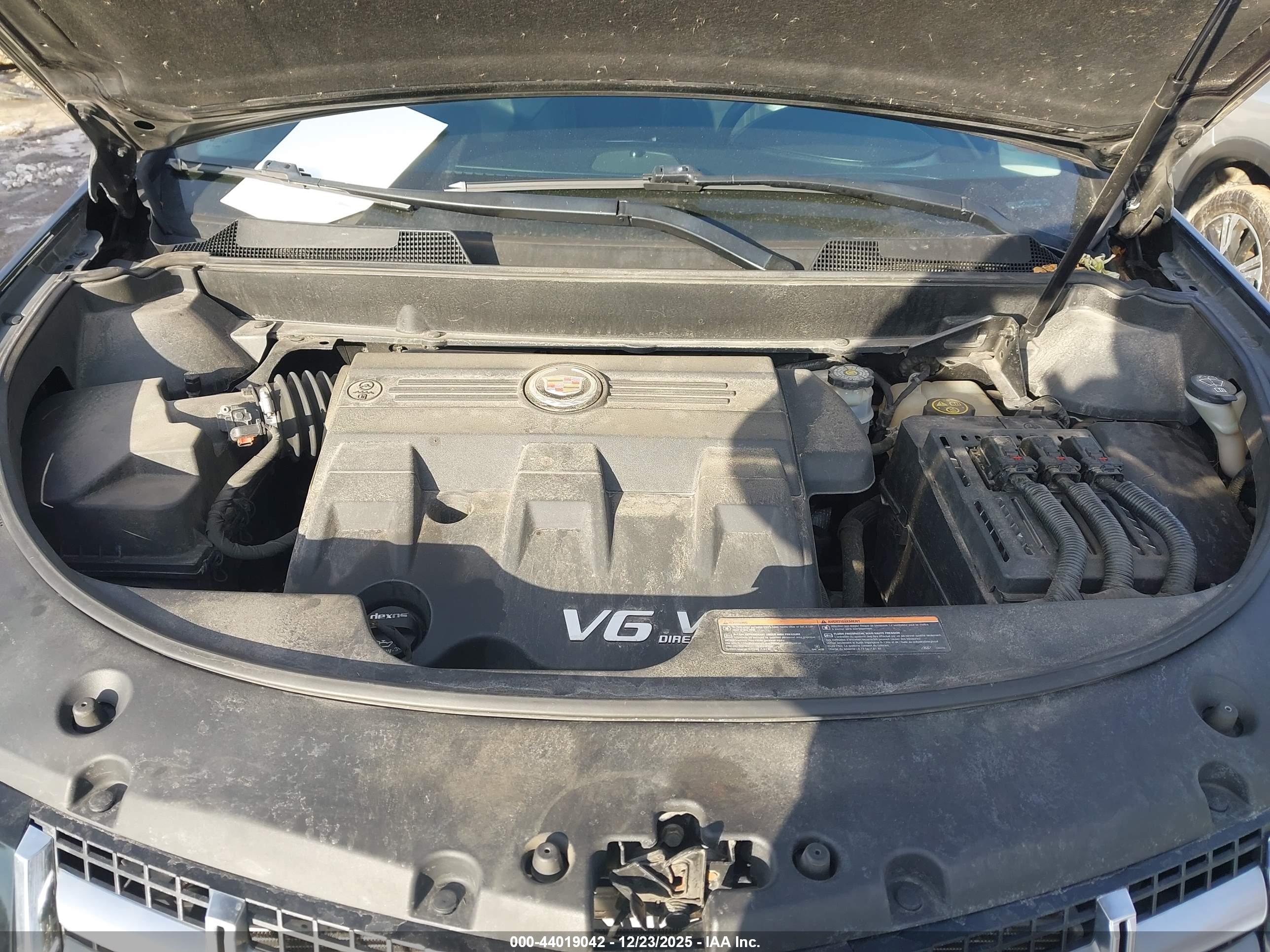 CADILLAC SRX image 10