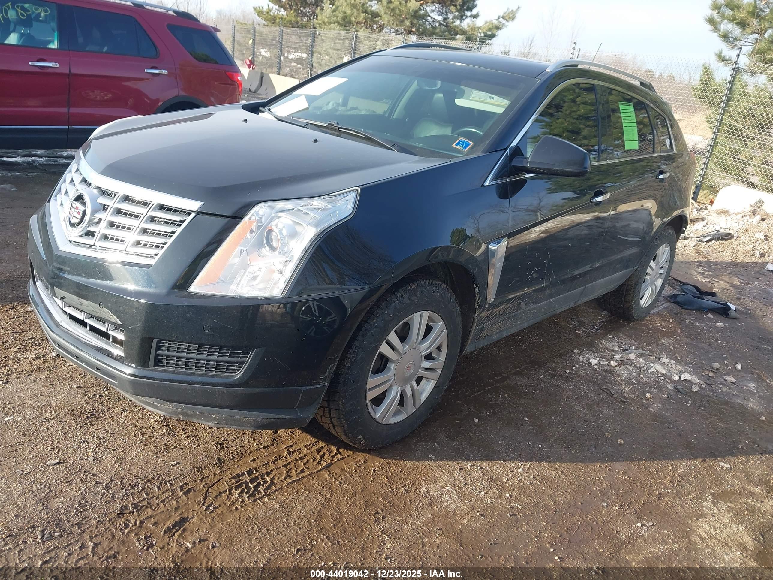 CADILLAC SRX image 2