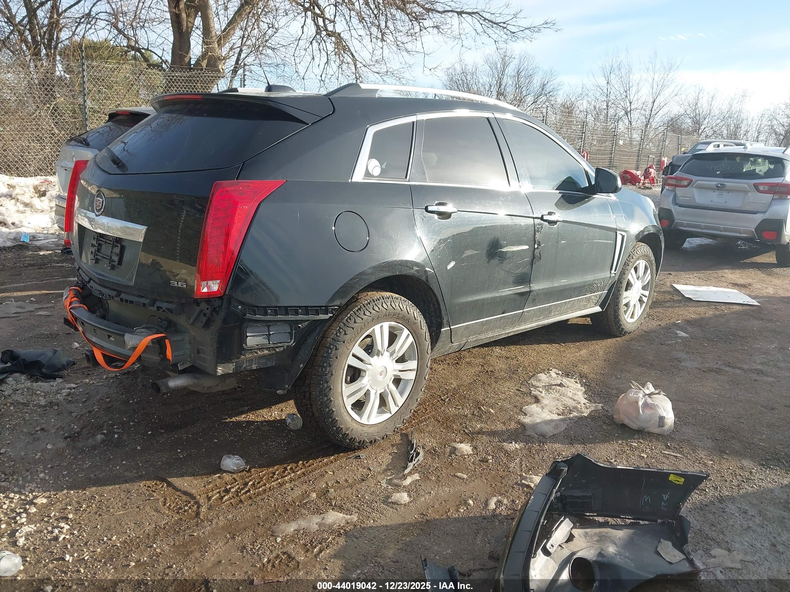 CADILLAC SRX image 4