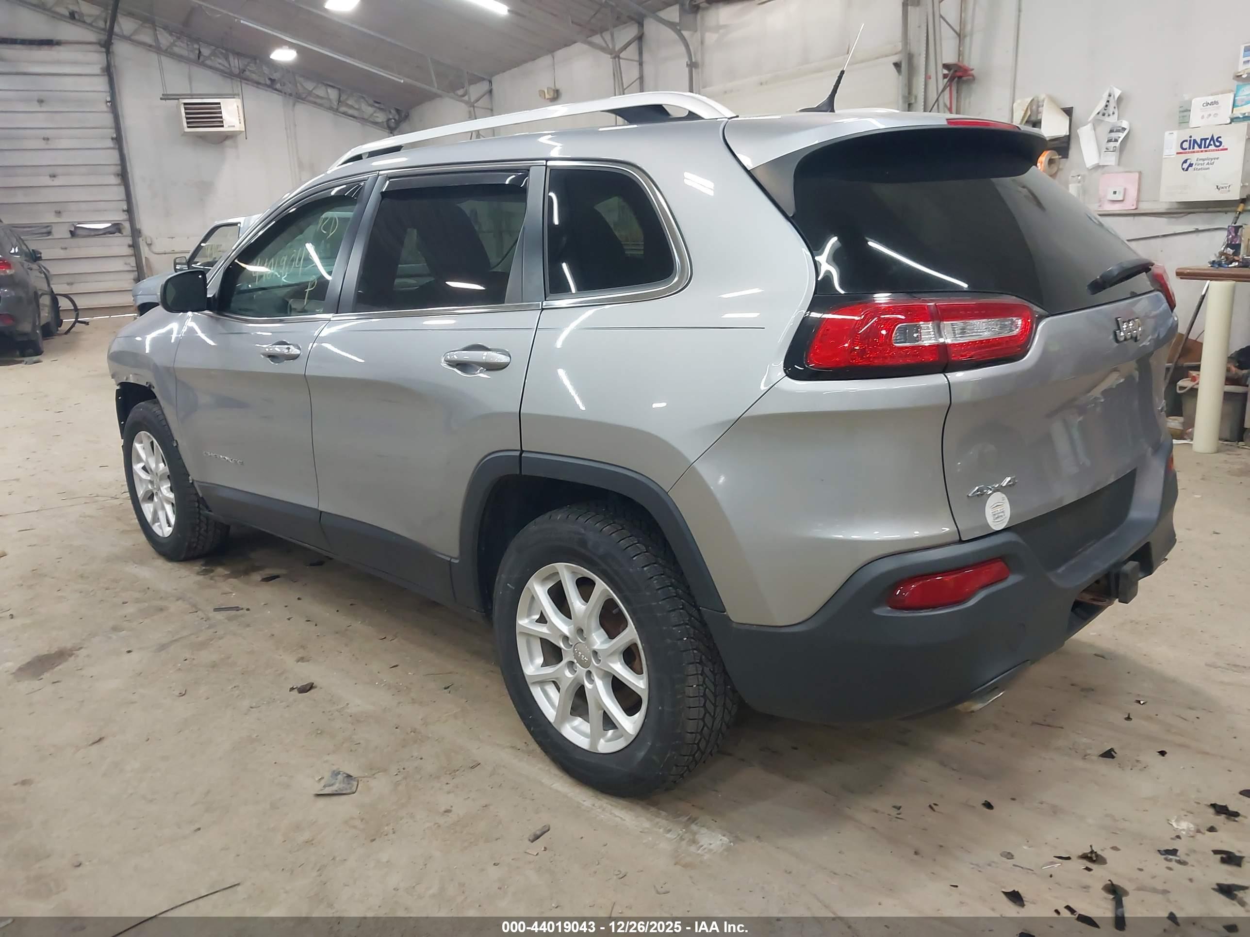 JEEP CHEROKEE image 3