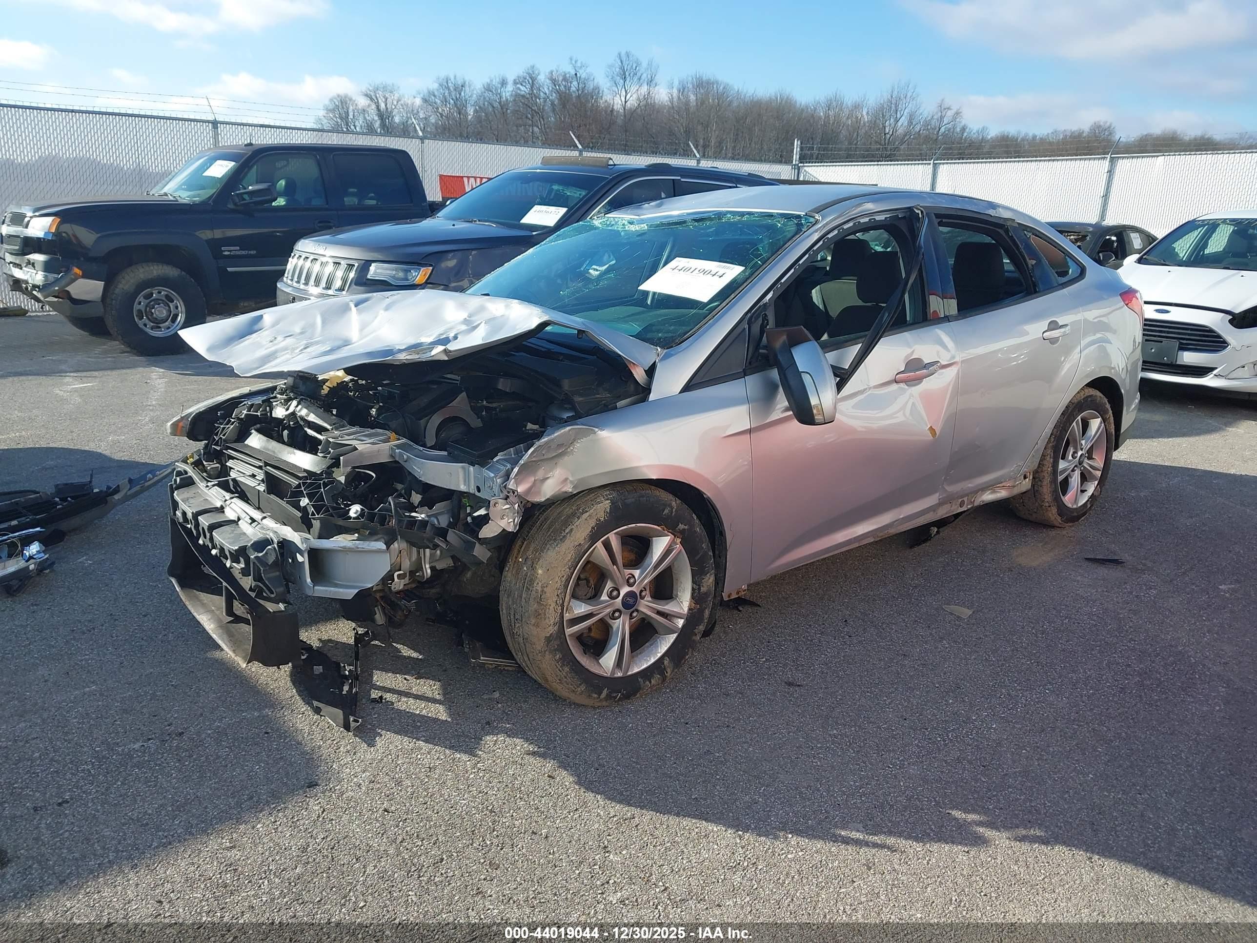 FORD FOCUS image 2