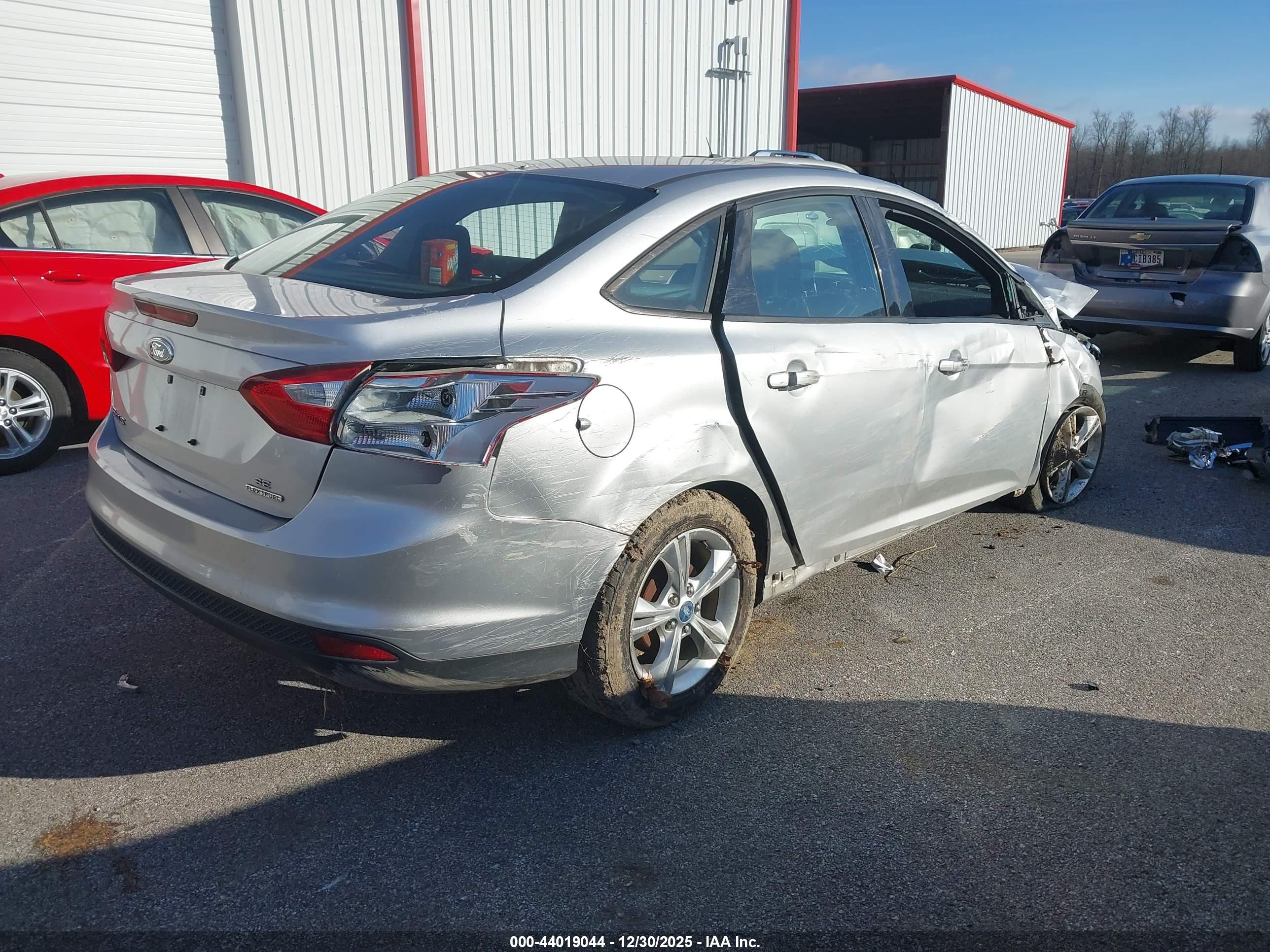FORD FOCUS image 4