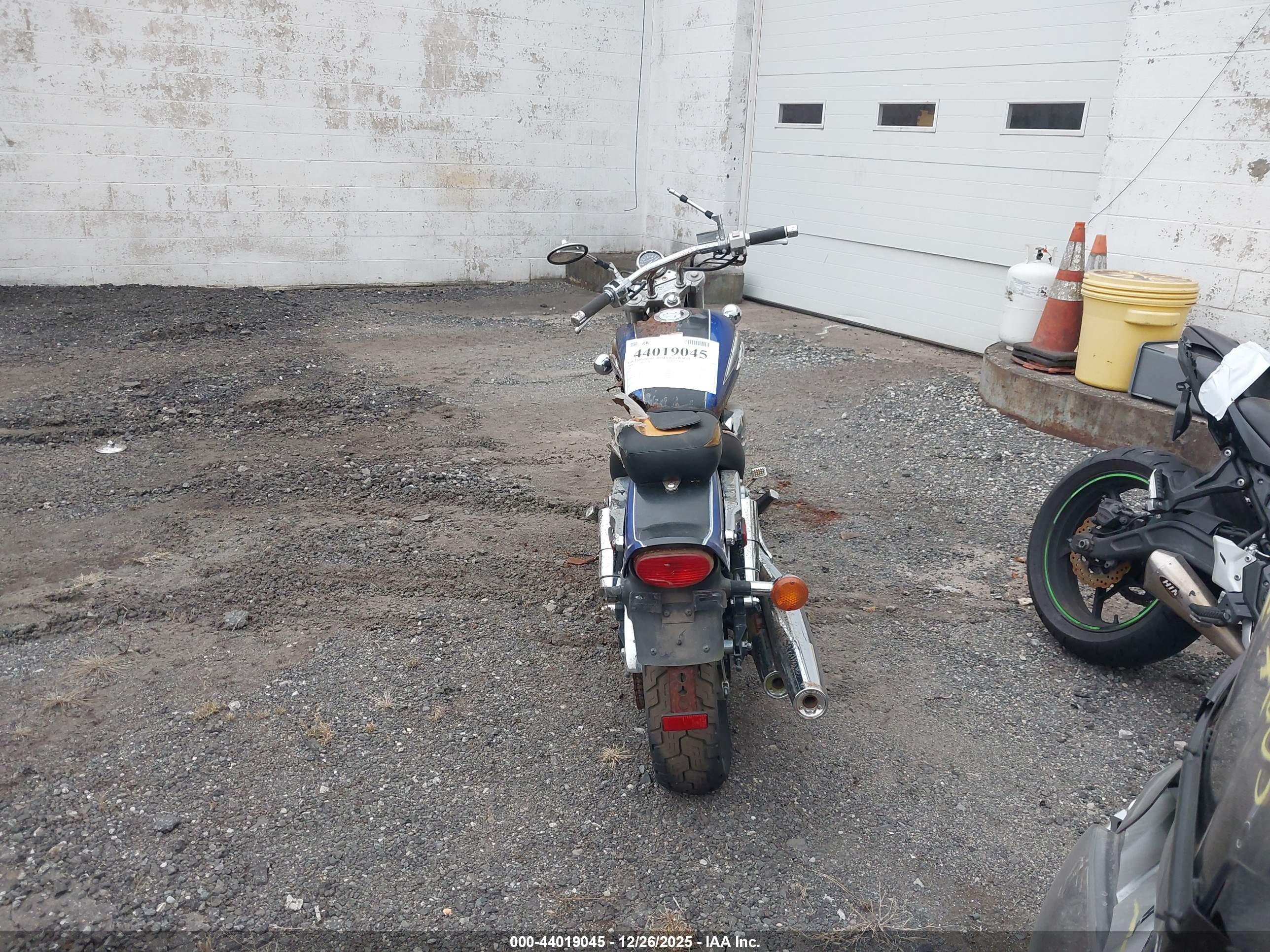 SUZUKI VZ800 image 6