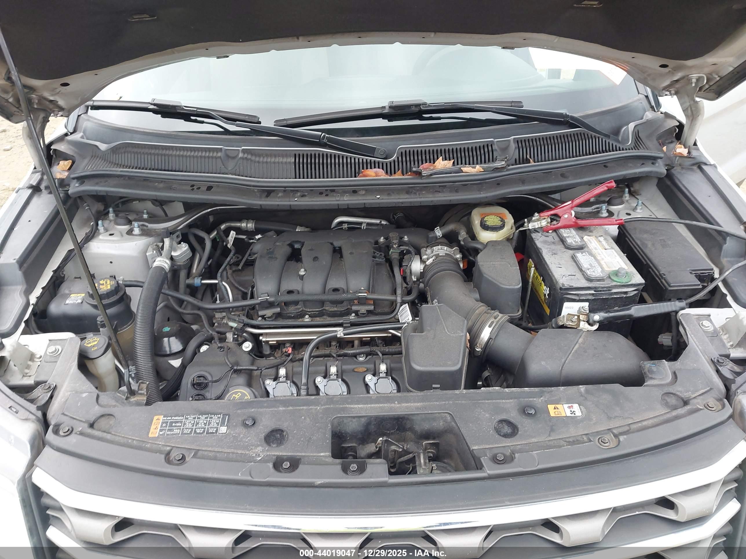 FORD EXPLORER image 10