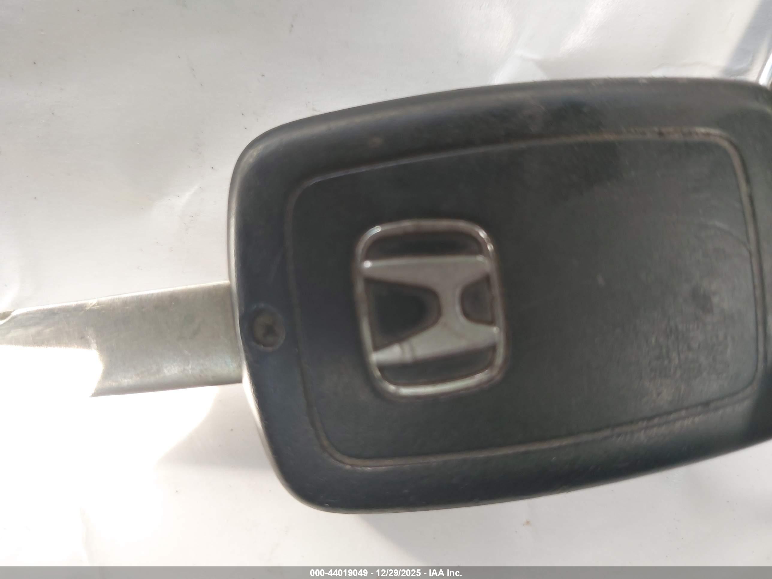 HONDA CIVIC image 11