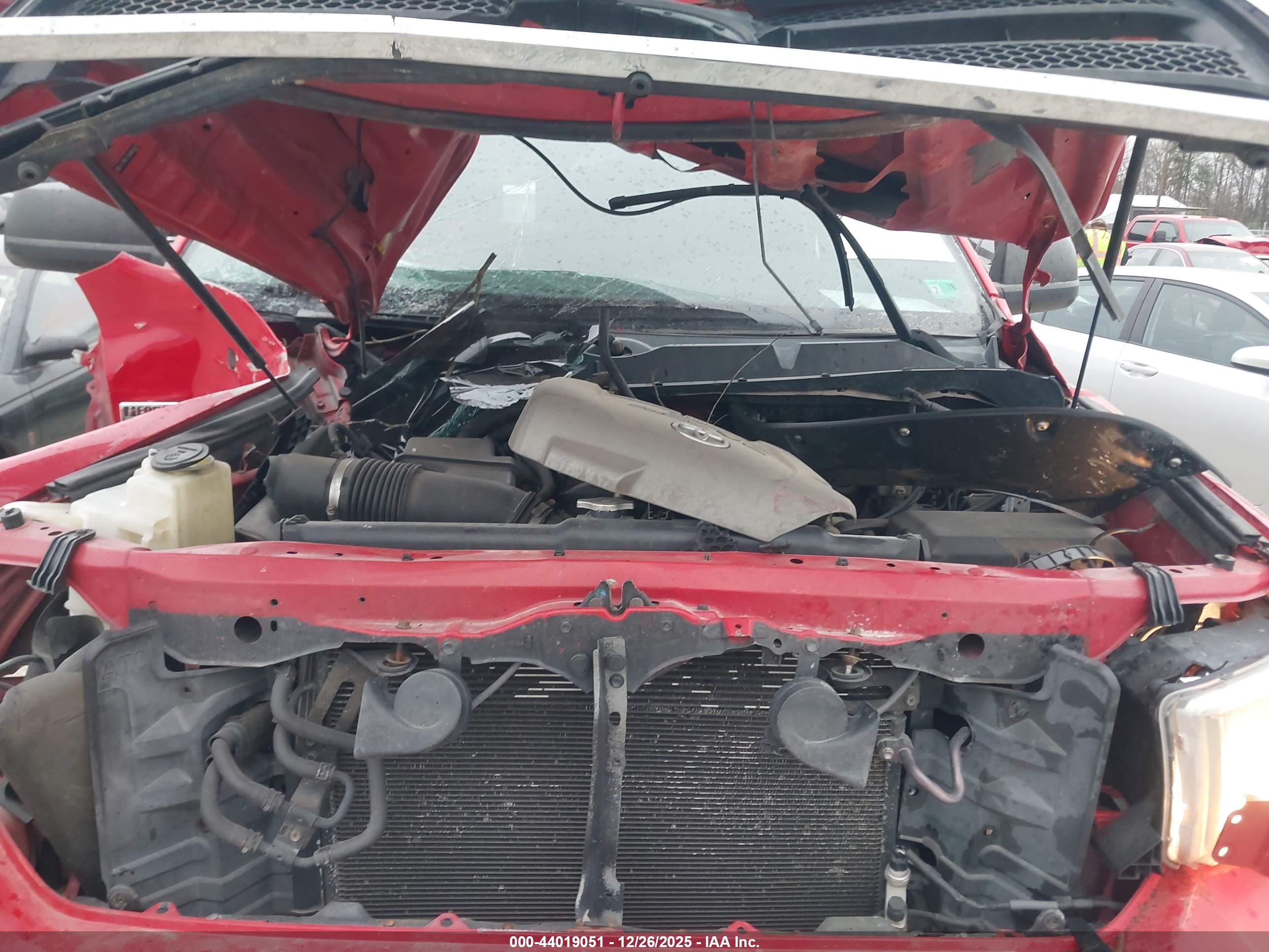 TOYOTA TUNDRA image 10