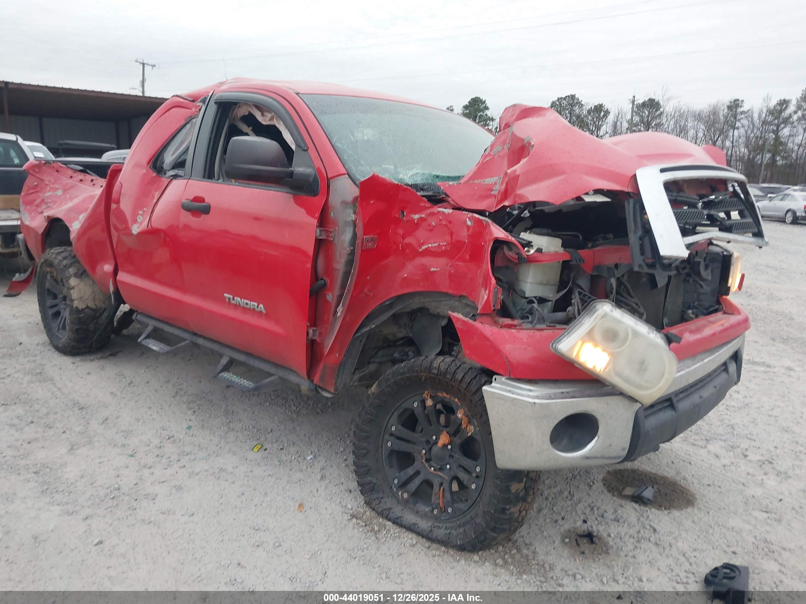 TOYOTA TUNDRA image 6