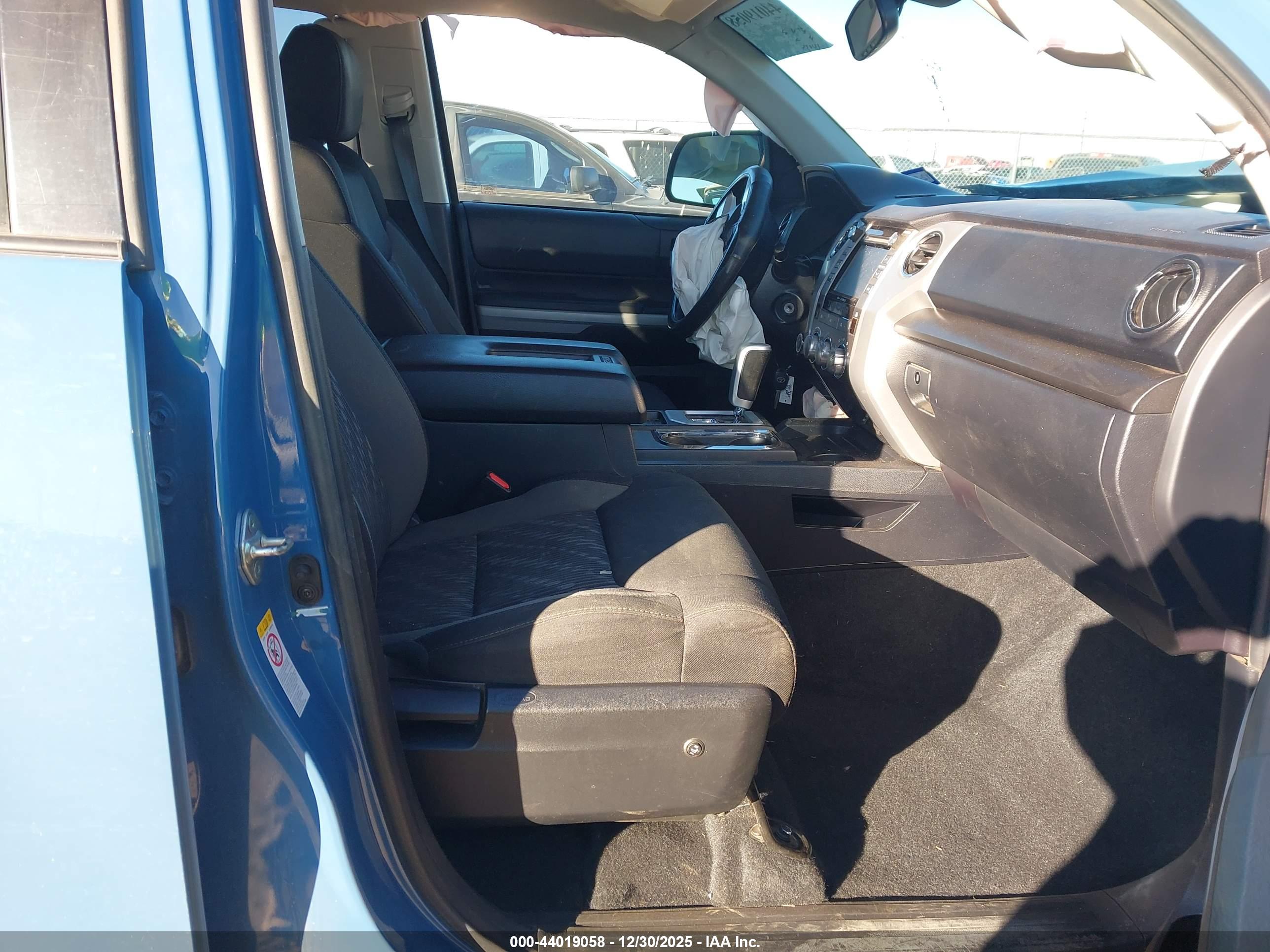 TOYOTA TUNDRA image 5