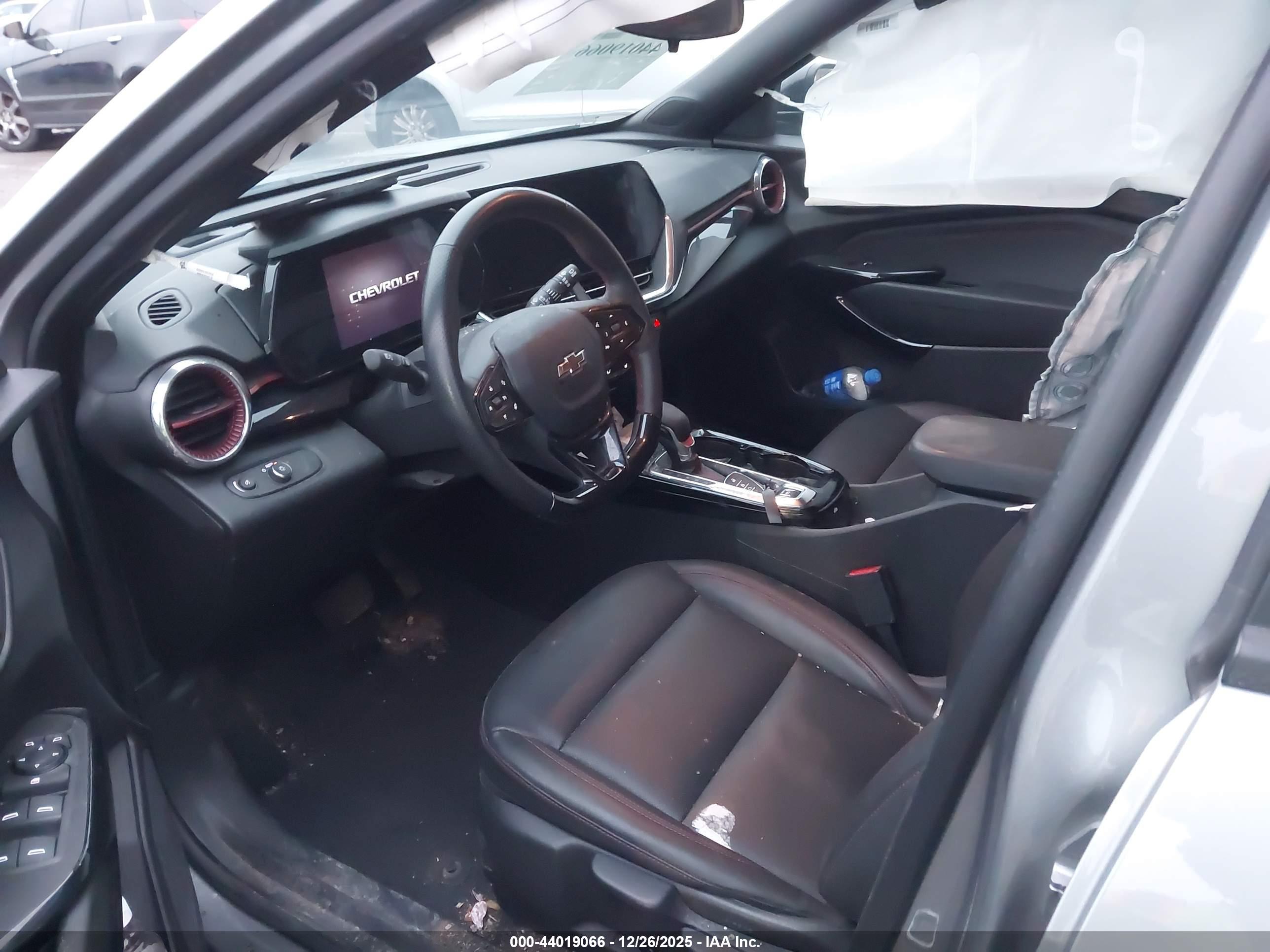 CHEVROLET TRAX image 5