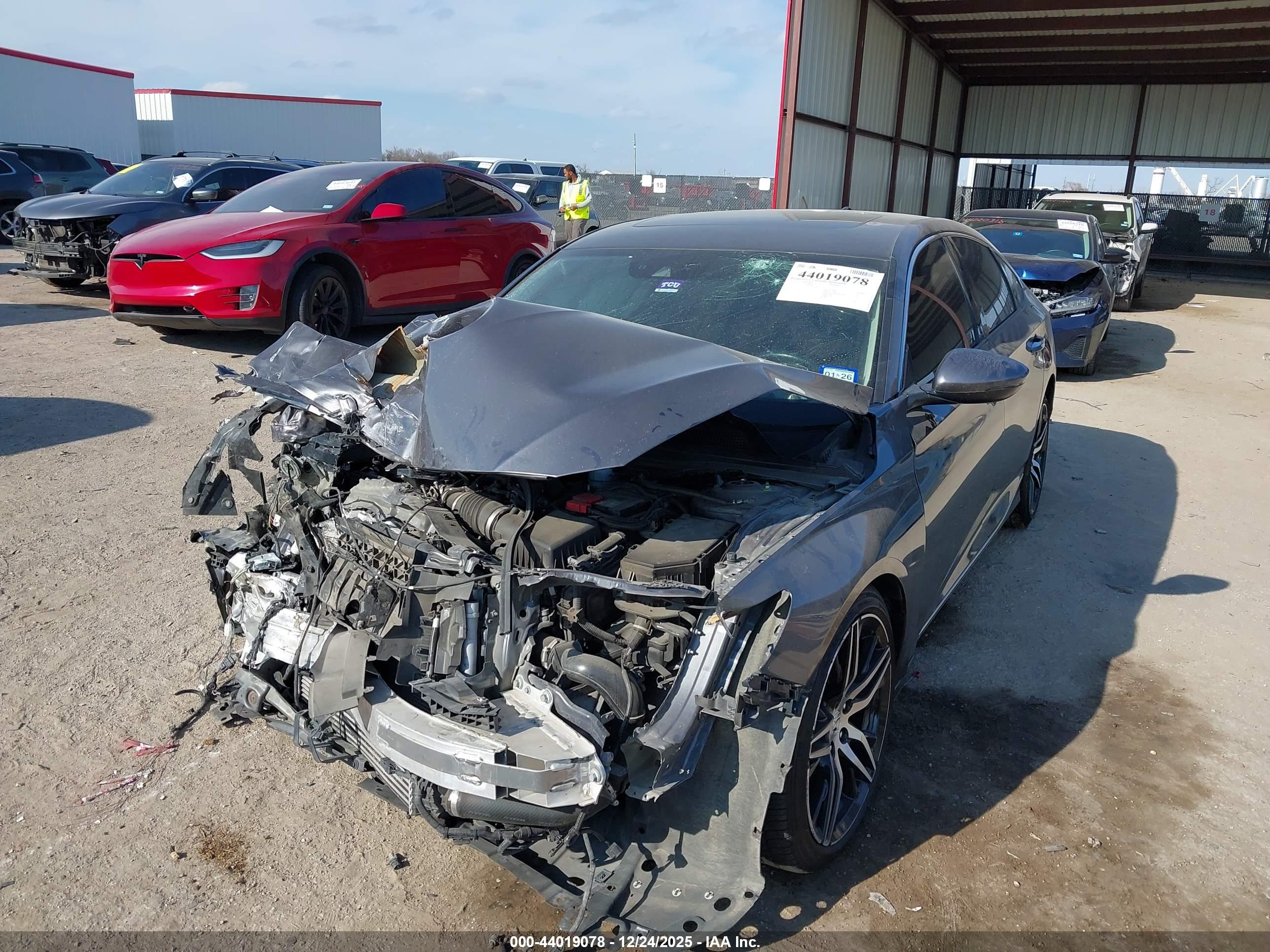 HONDA ACCORD image 2