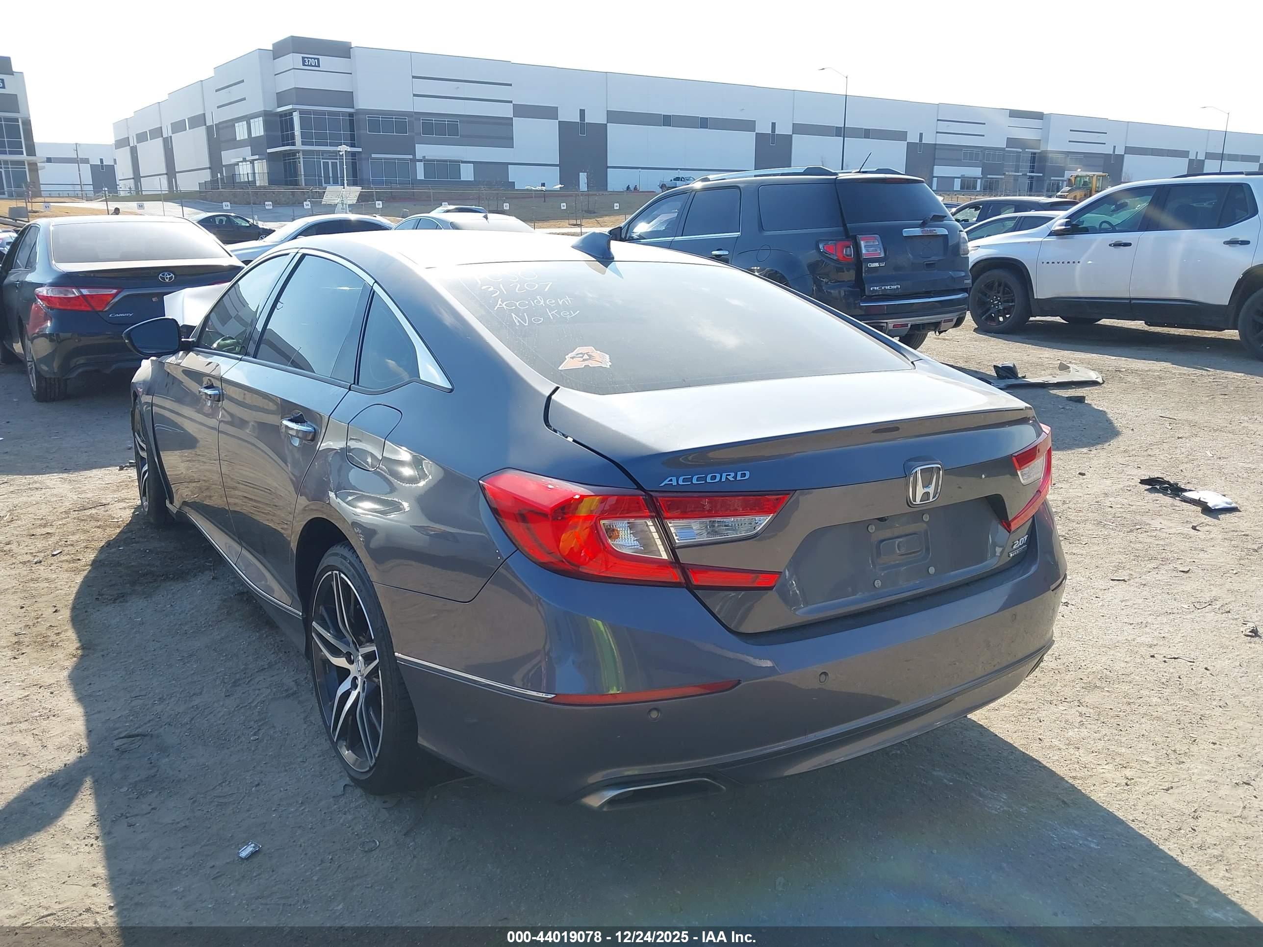 HONDA ACCORD image 3