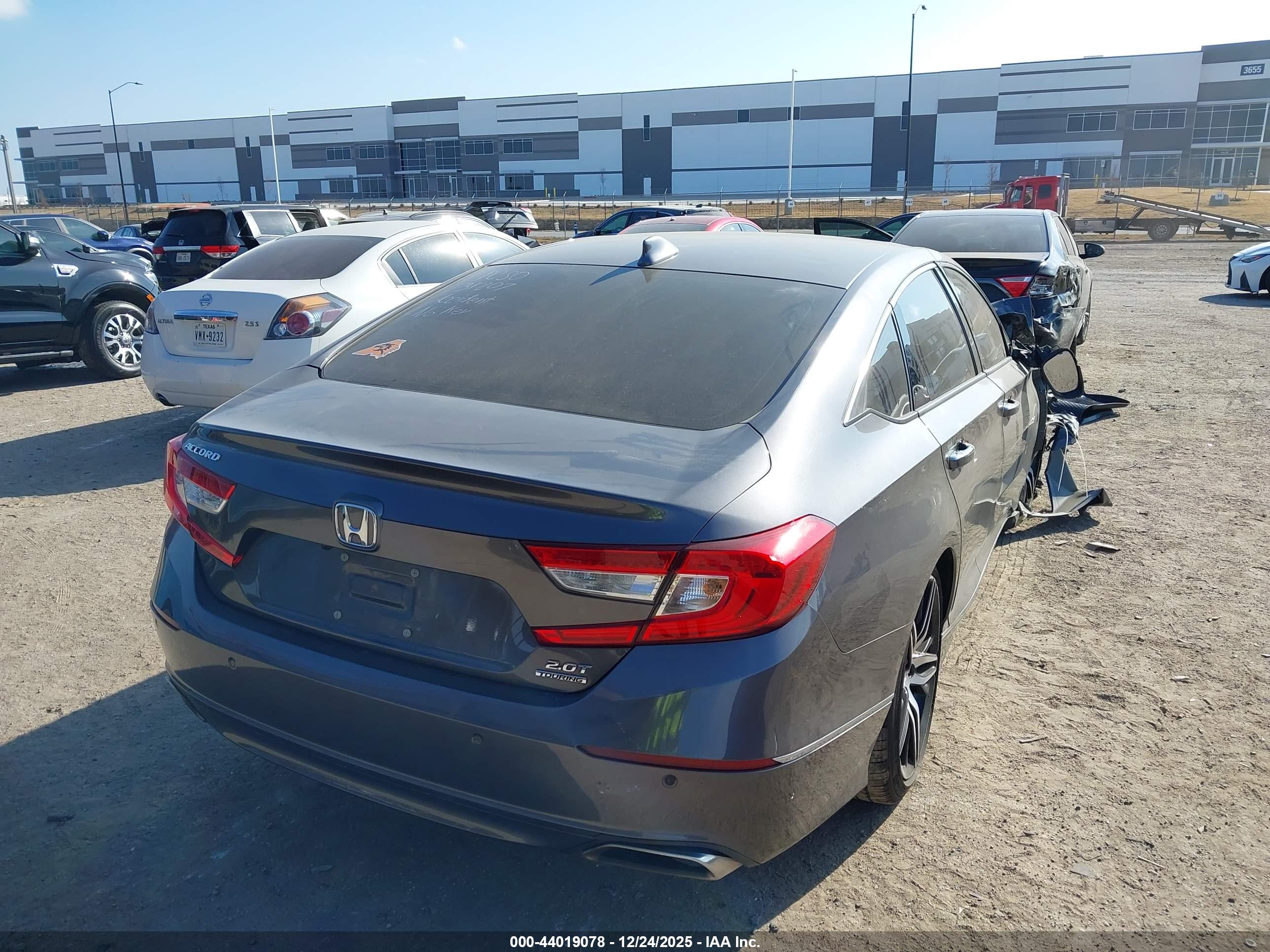 HONDA ACCORD image 4