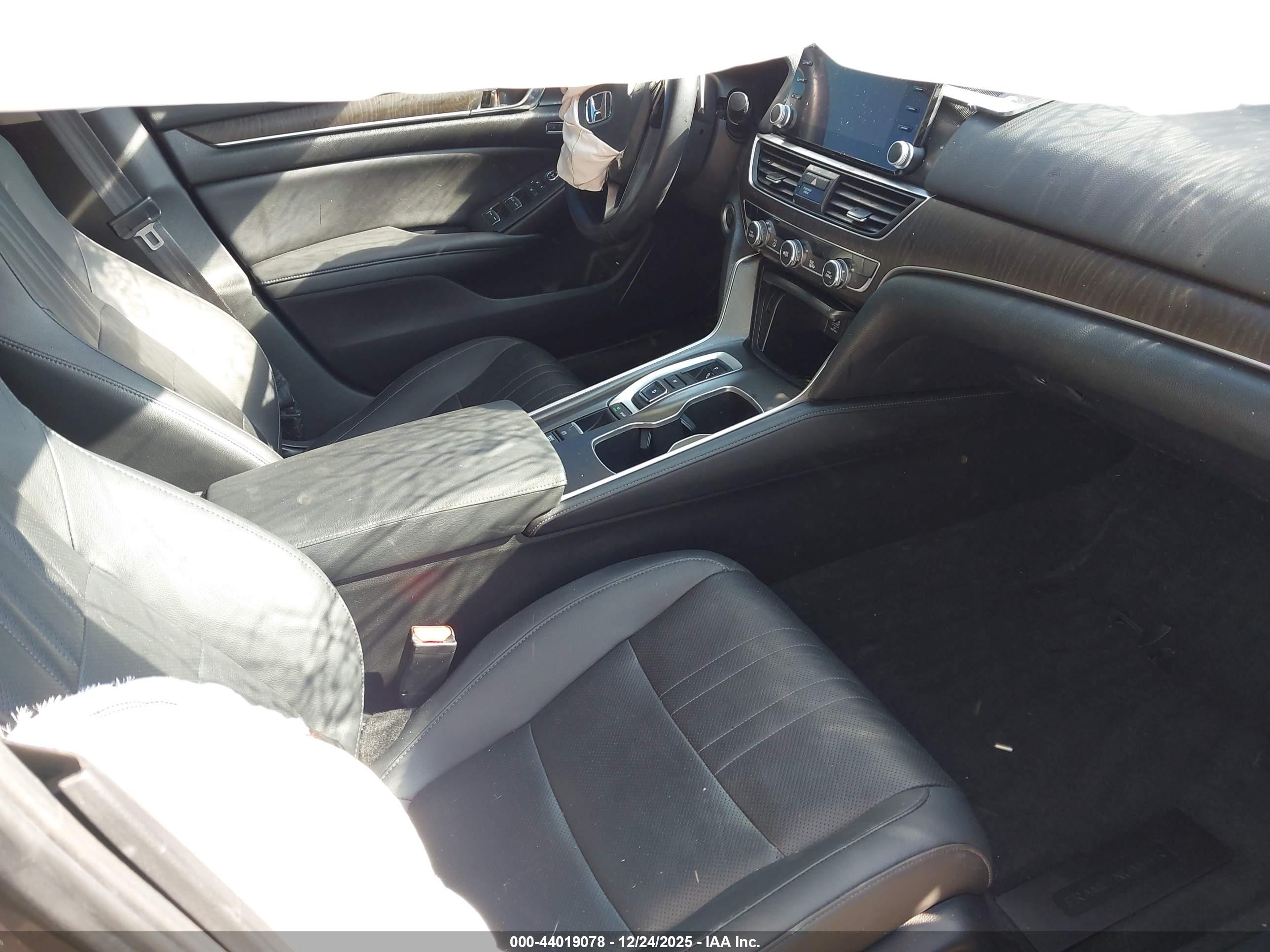 HONDA ACCORD image 5