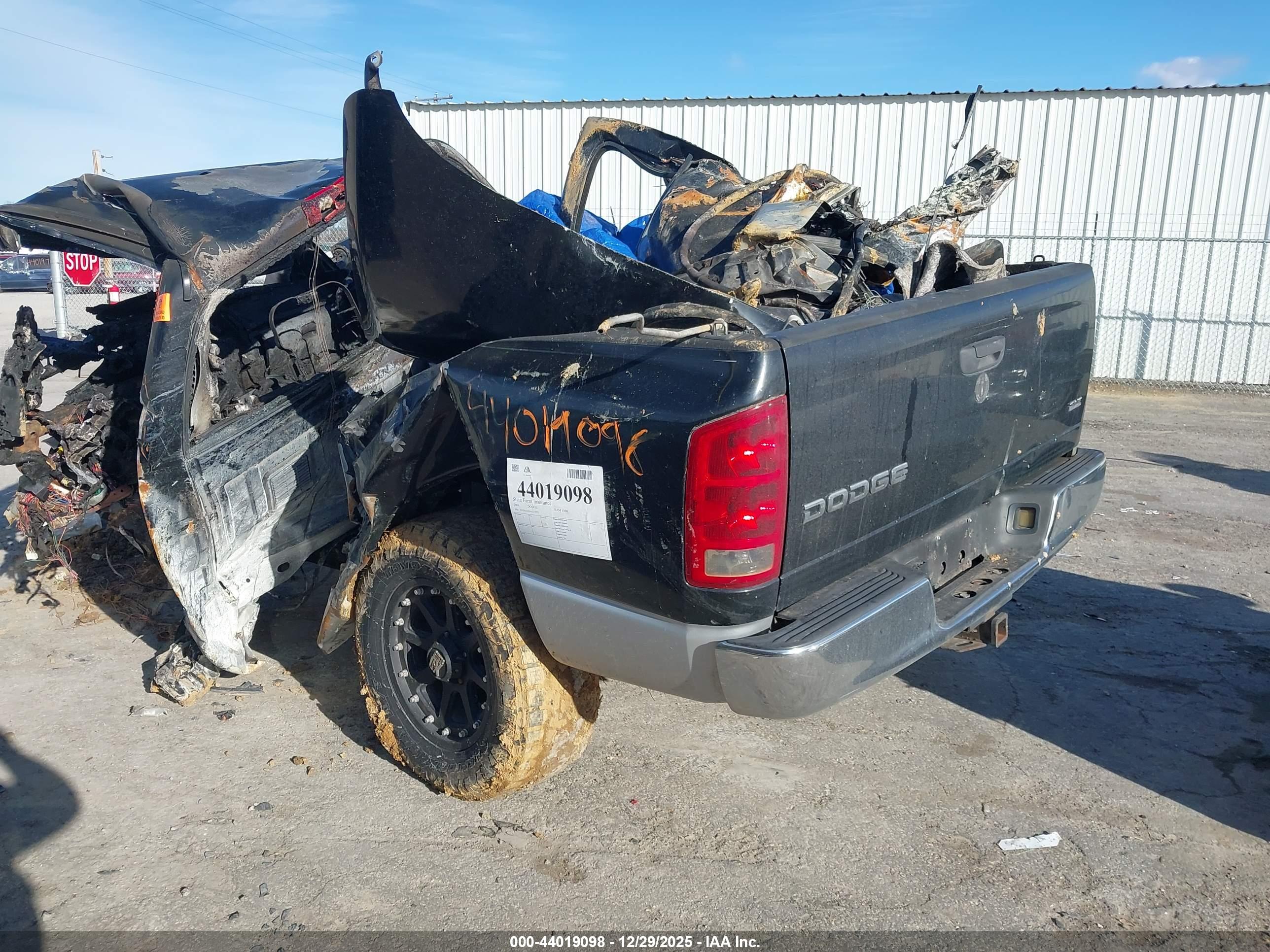 DODGE RAM image 3