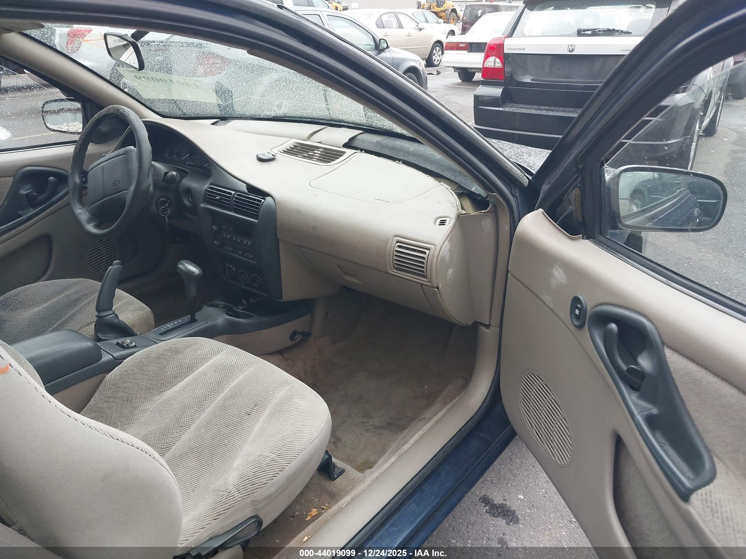 CHEVROLET CAVALIER image 5