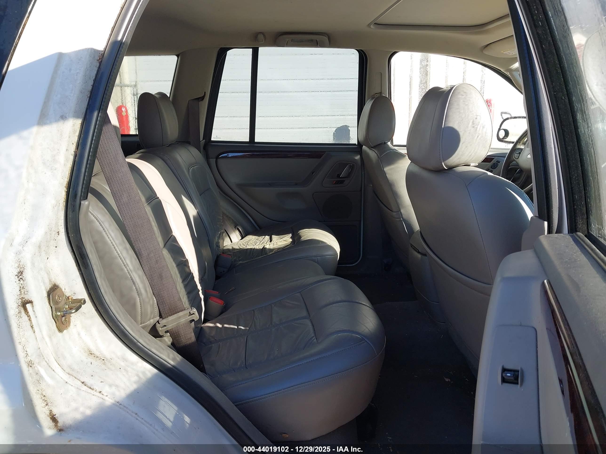 JEEP GRAND image 8