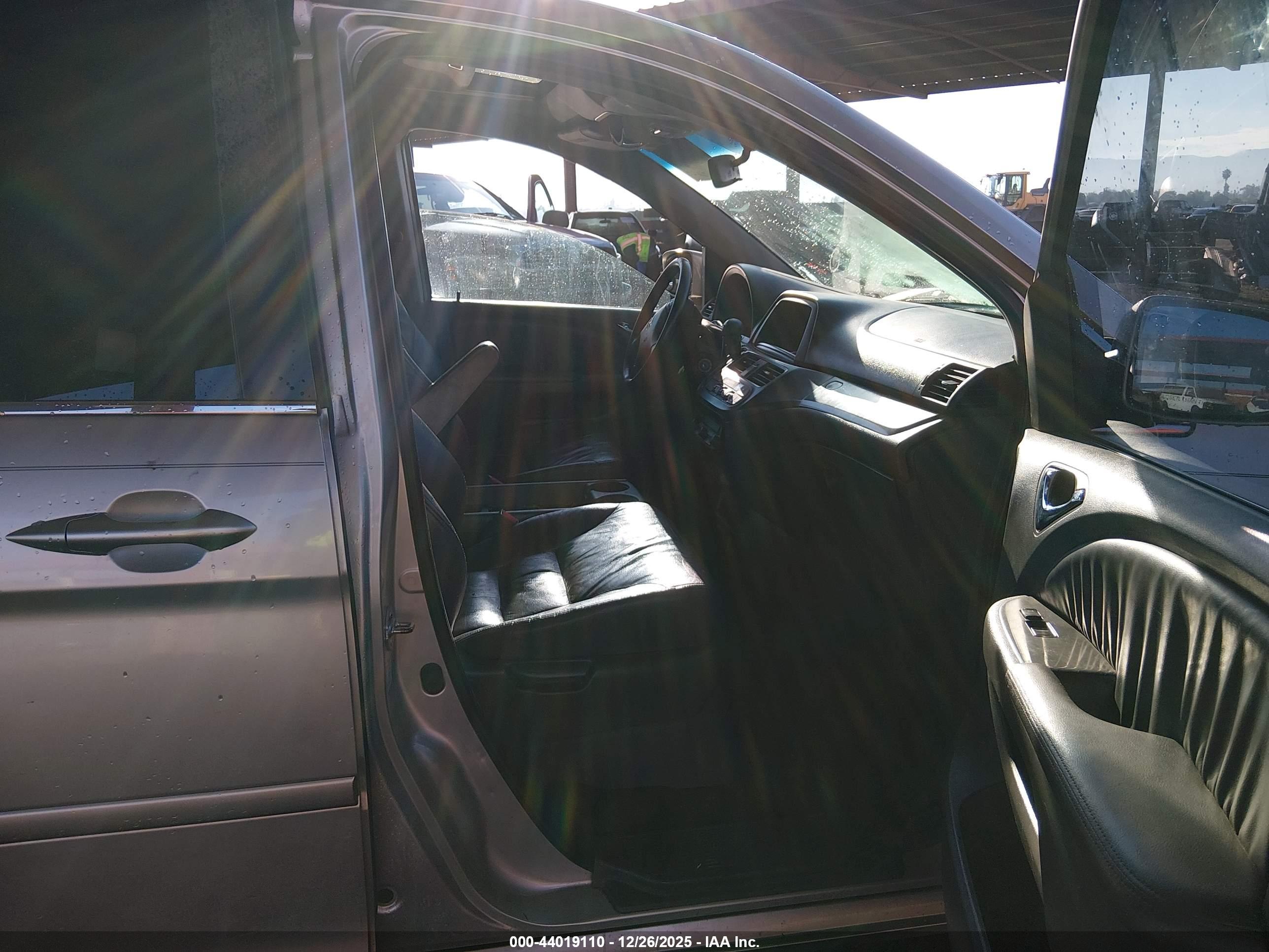 HONDA ODYSSEY image 5