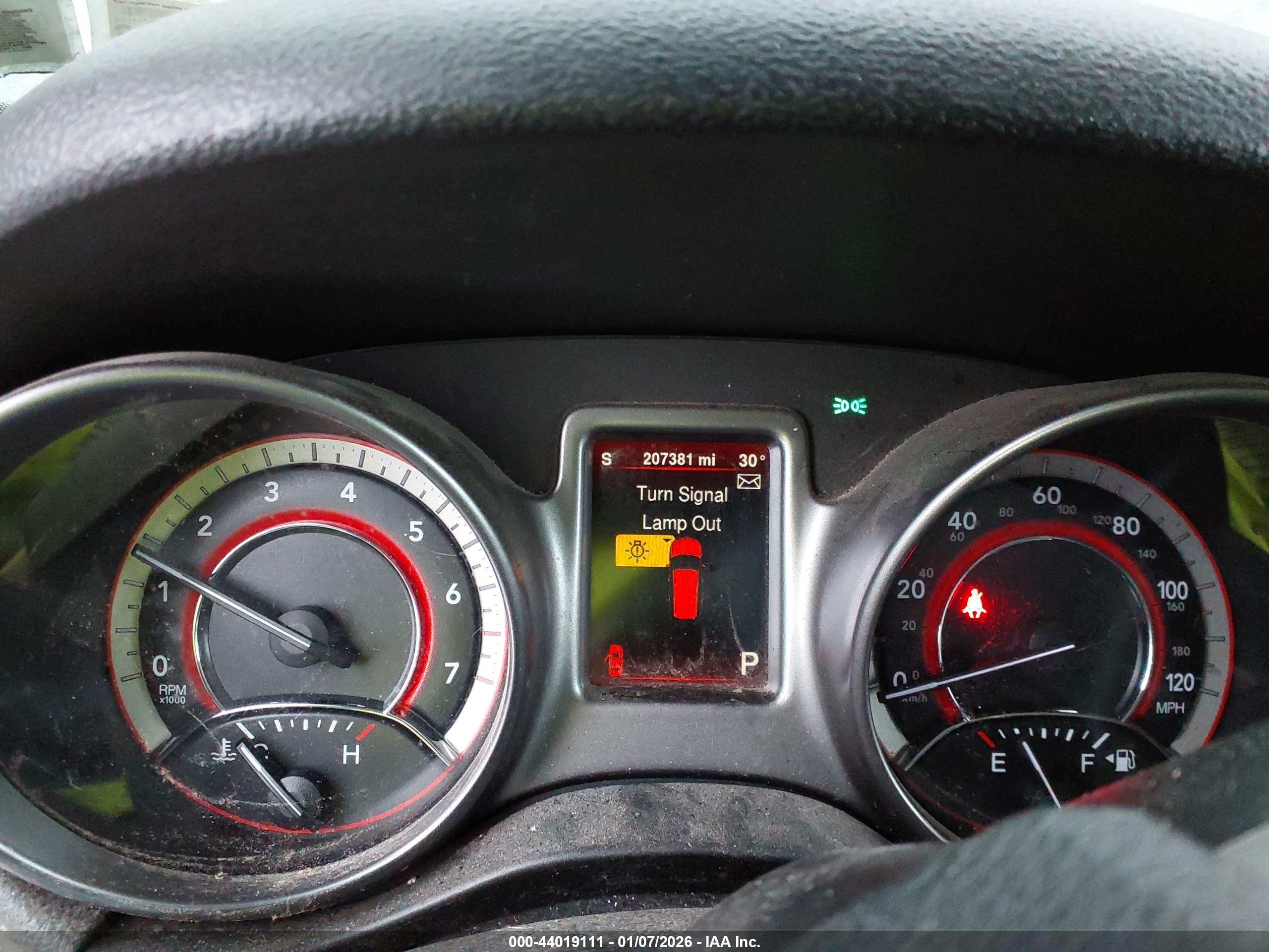 DODGE JOURNEY image 7