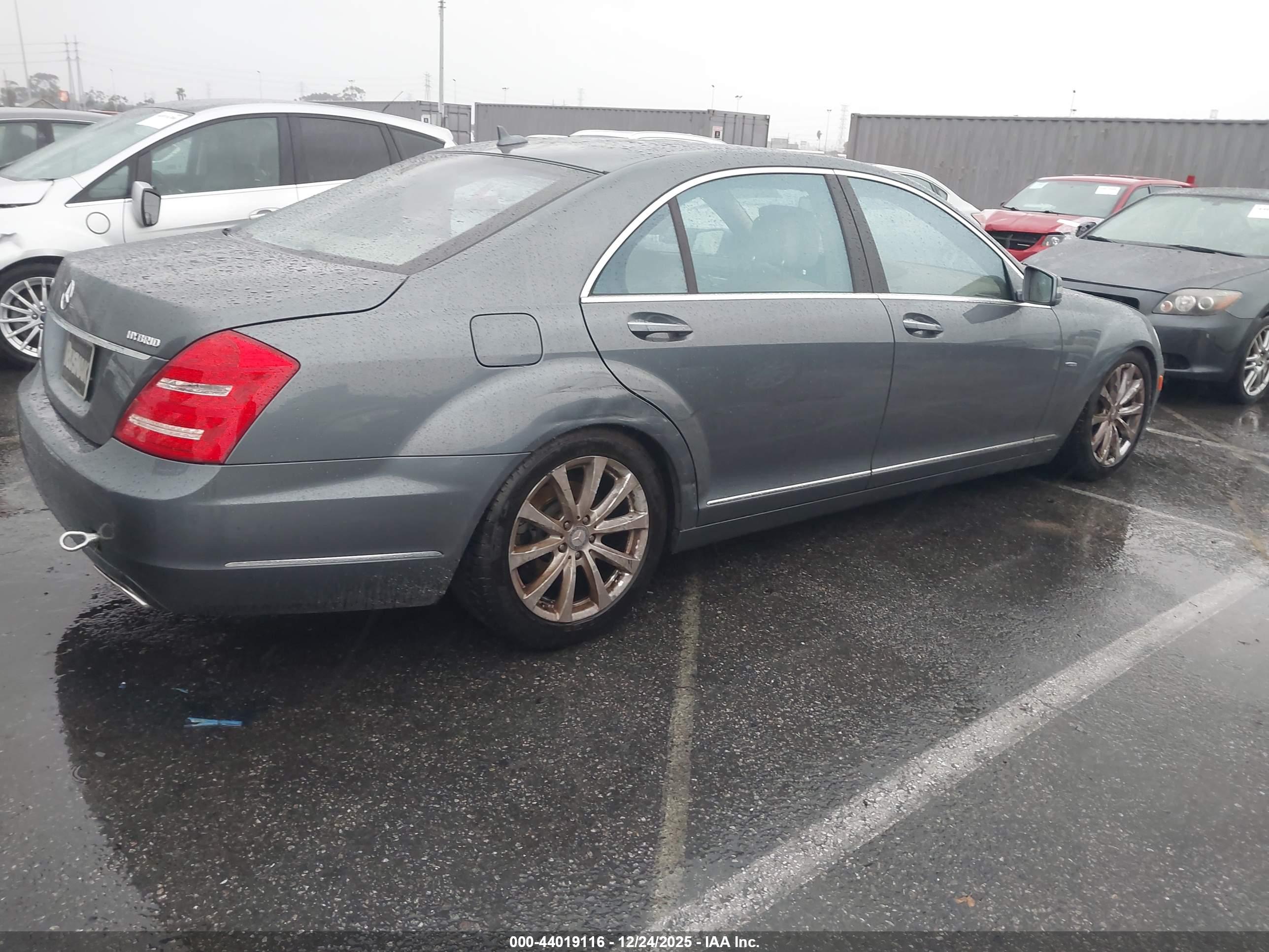 MERCEDES-BENZ S image 4