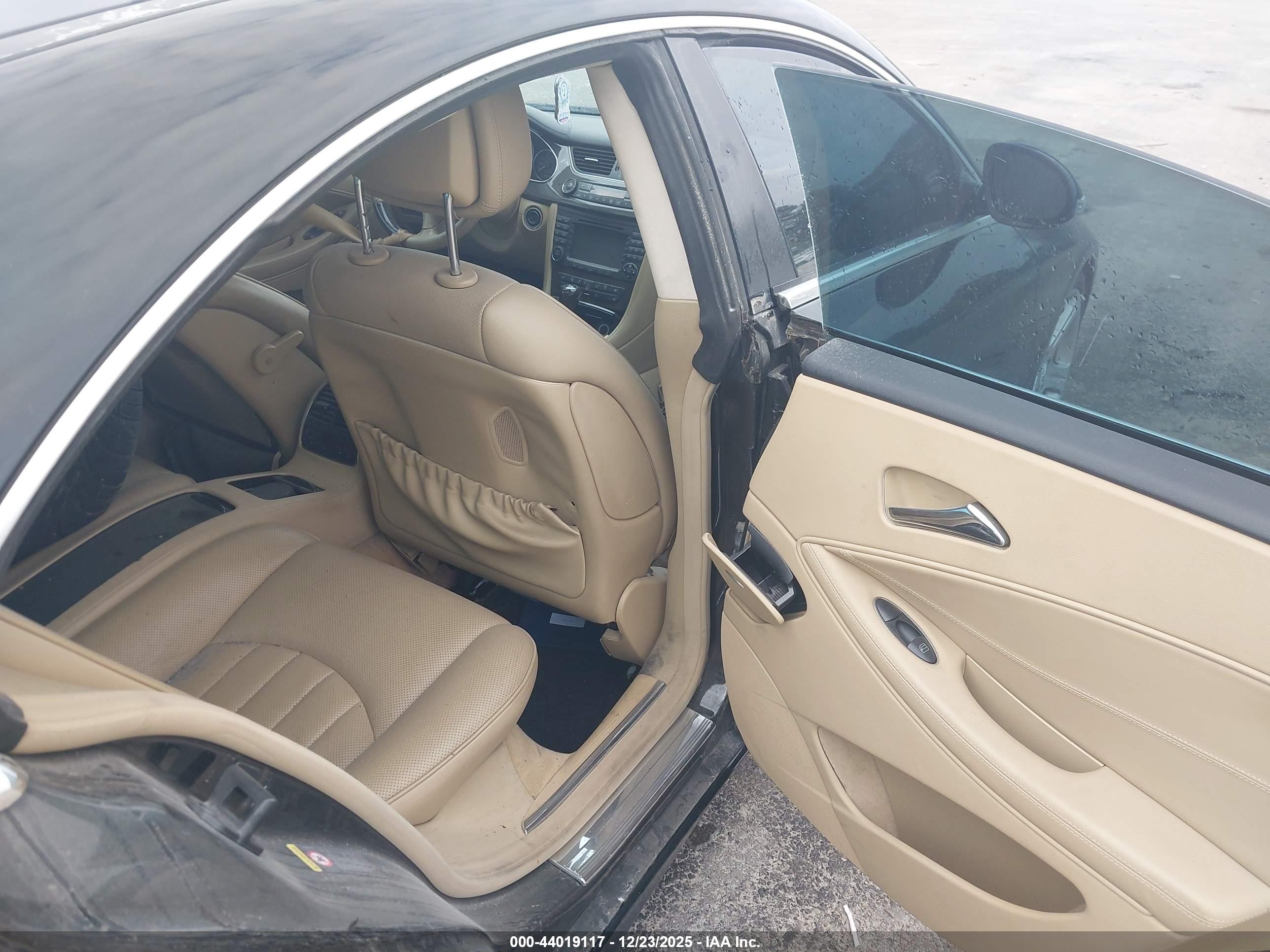 MERCEDES-BENZ CLS image 8
