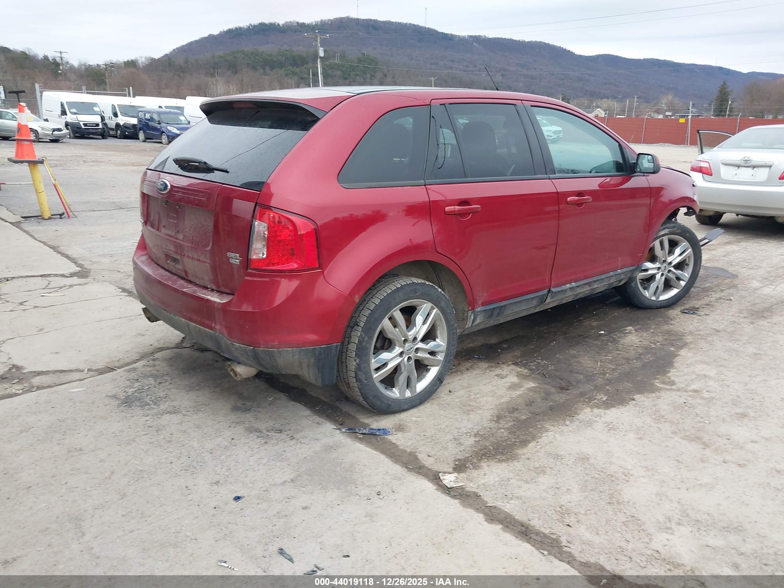 FORD EDGE image 4