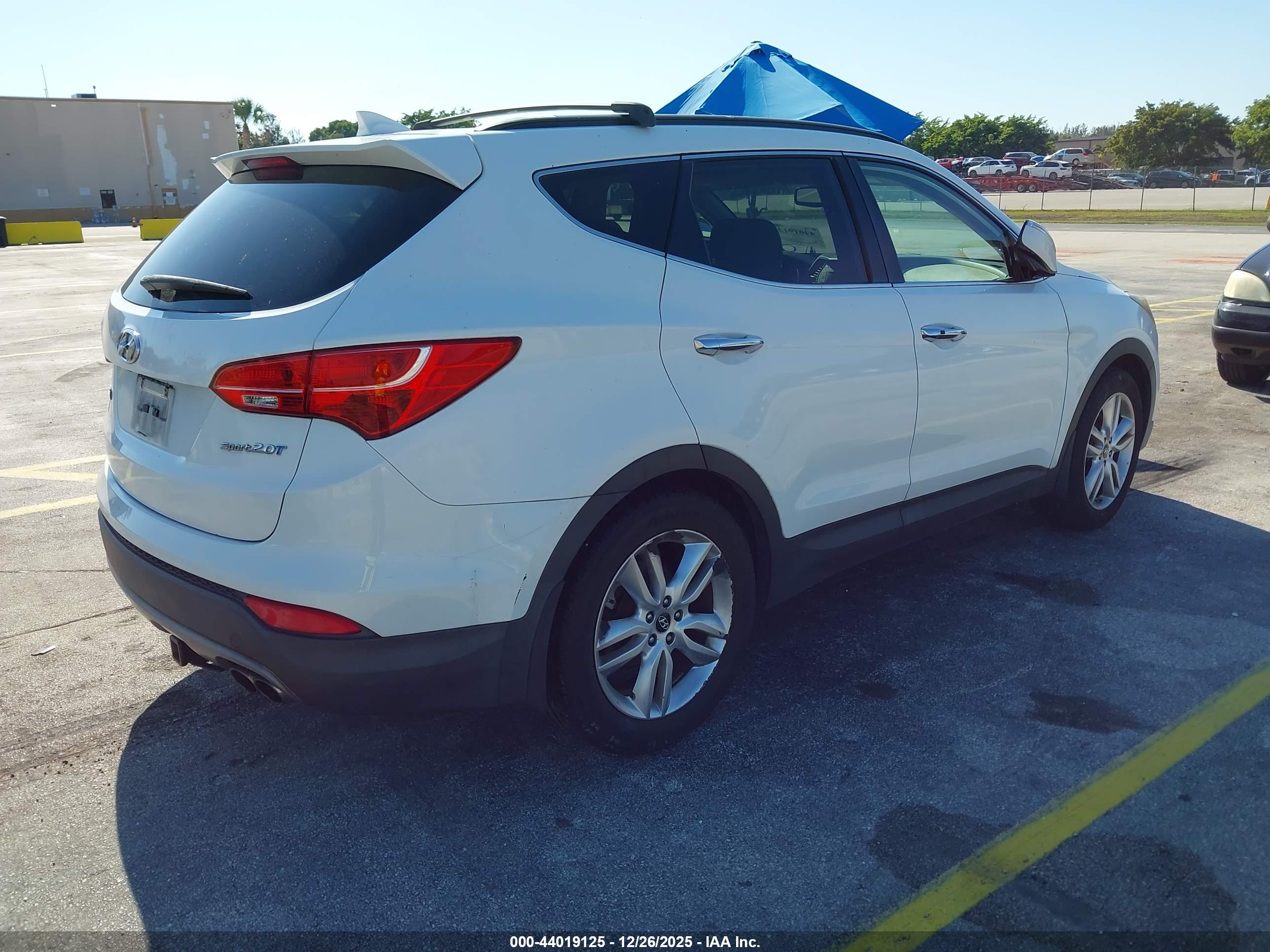 HYUNDAI SANTA image 4