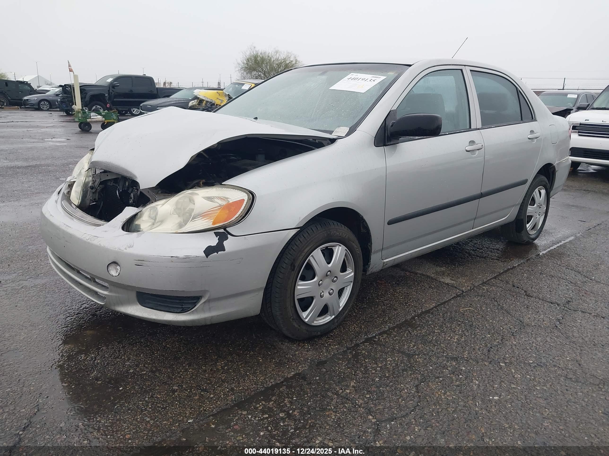 TOYOTA COROLLA image 2