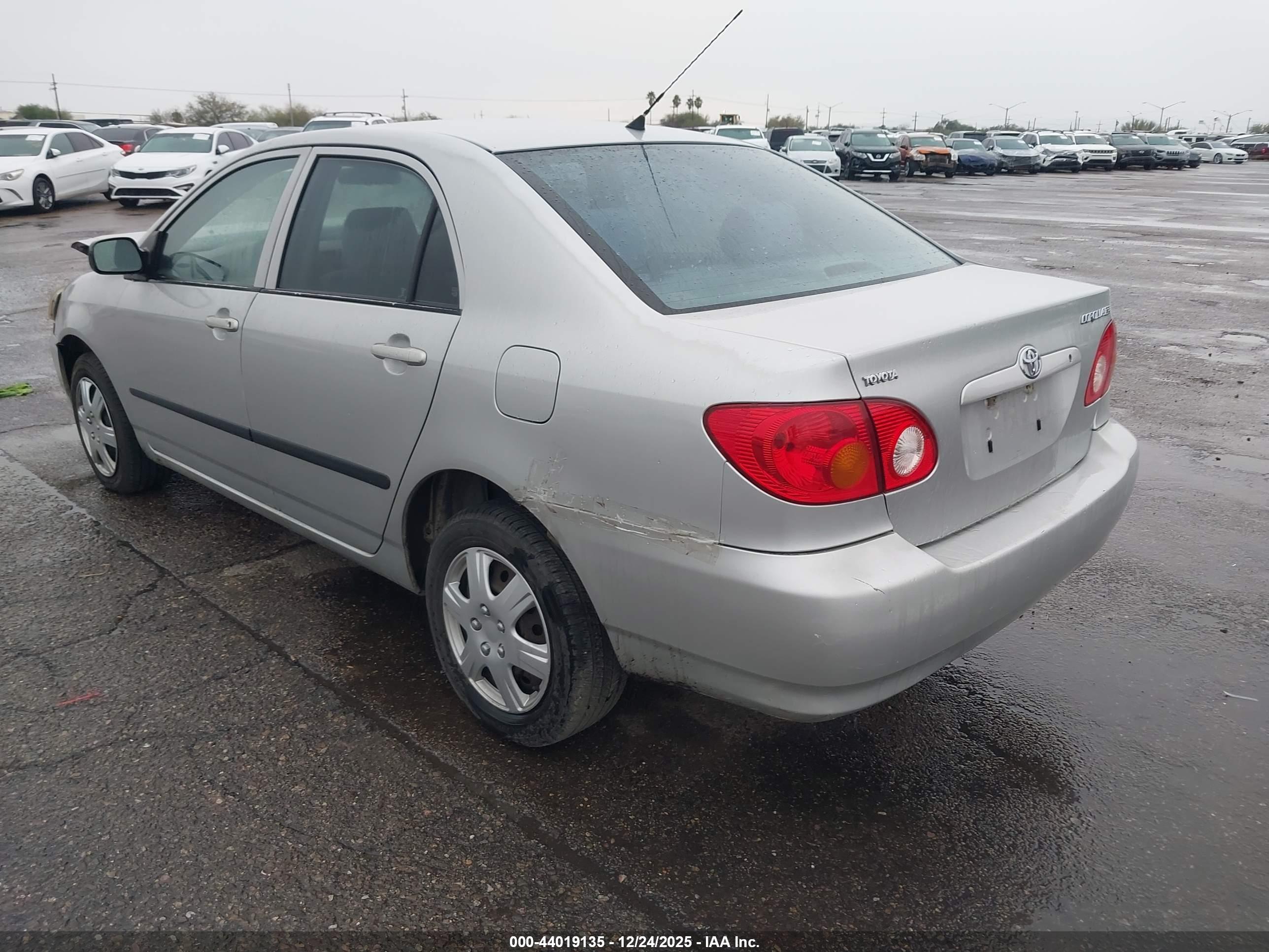 TOYOTA COROLLA image 3