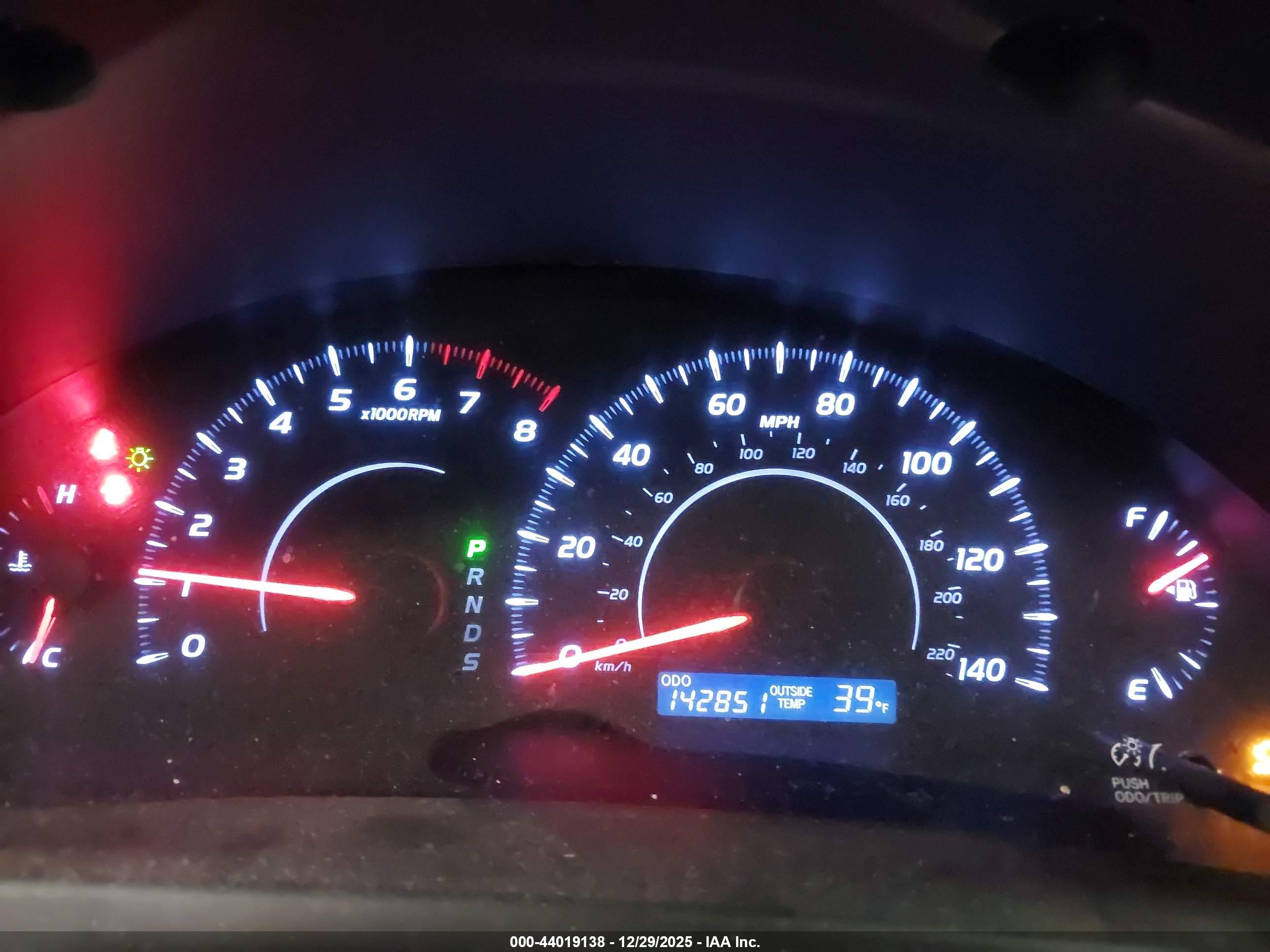 TOYOTA CAMRY image 7