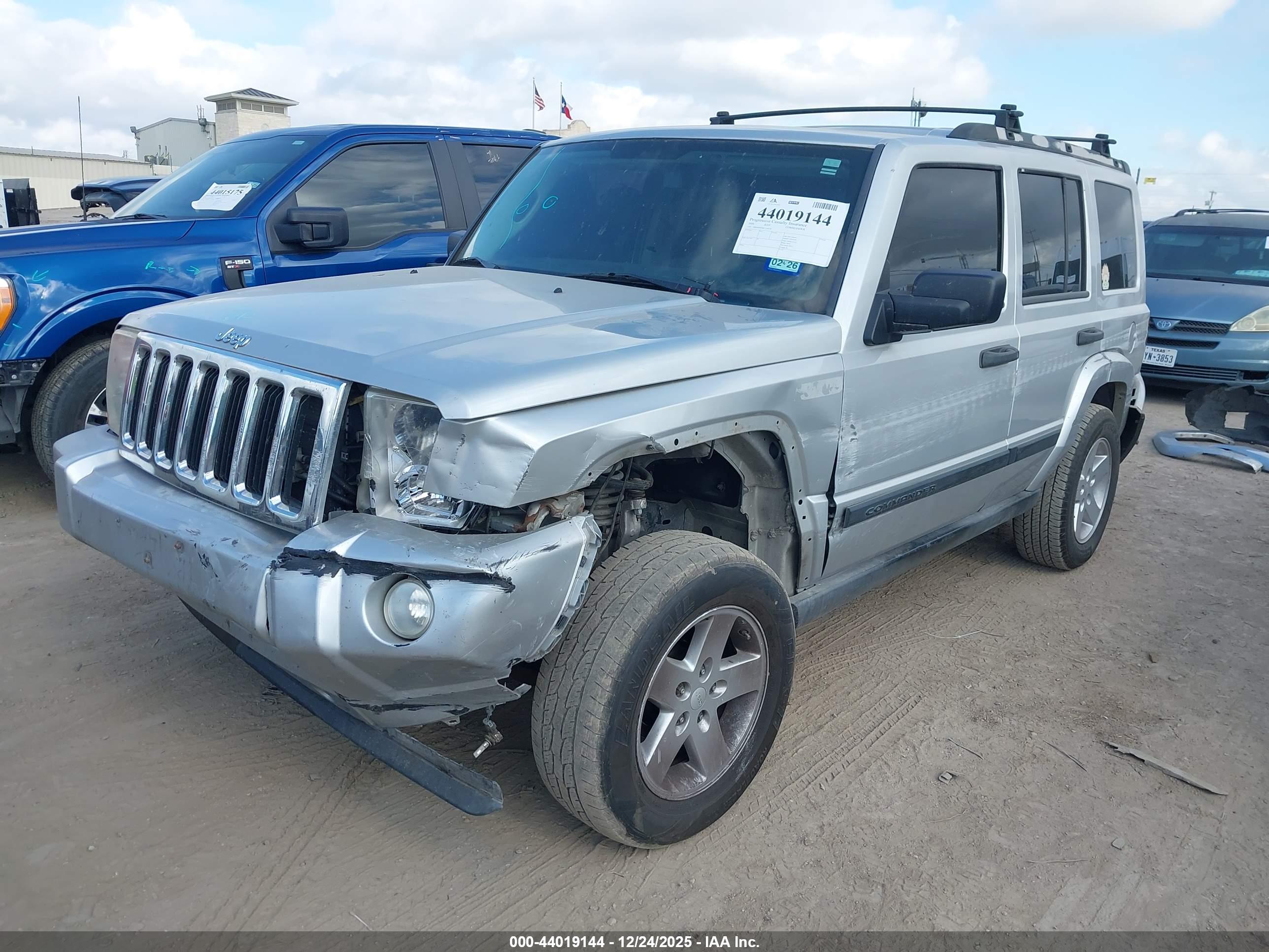 JEEP COMMANDER image 2