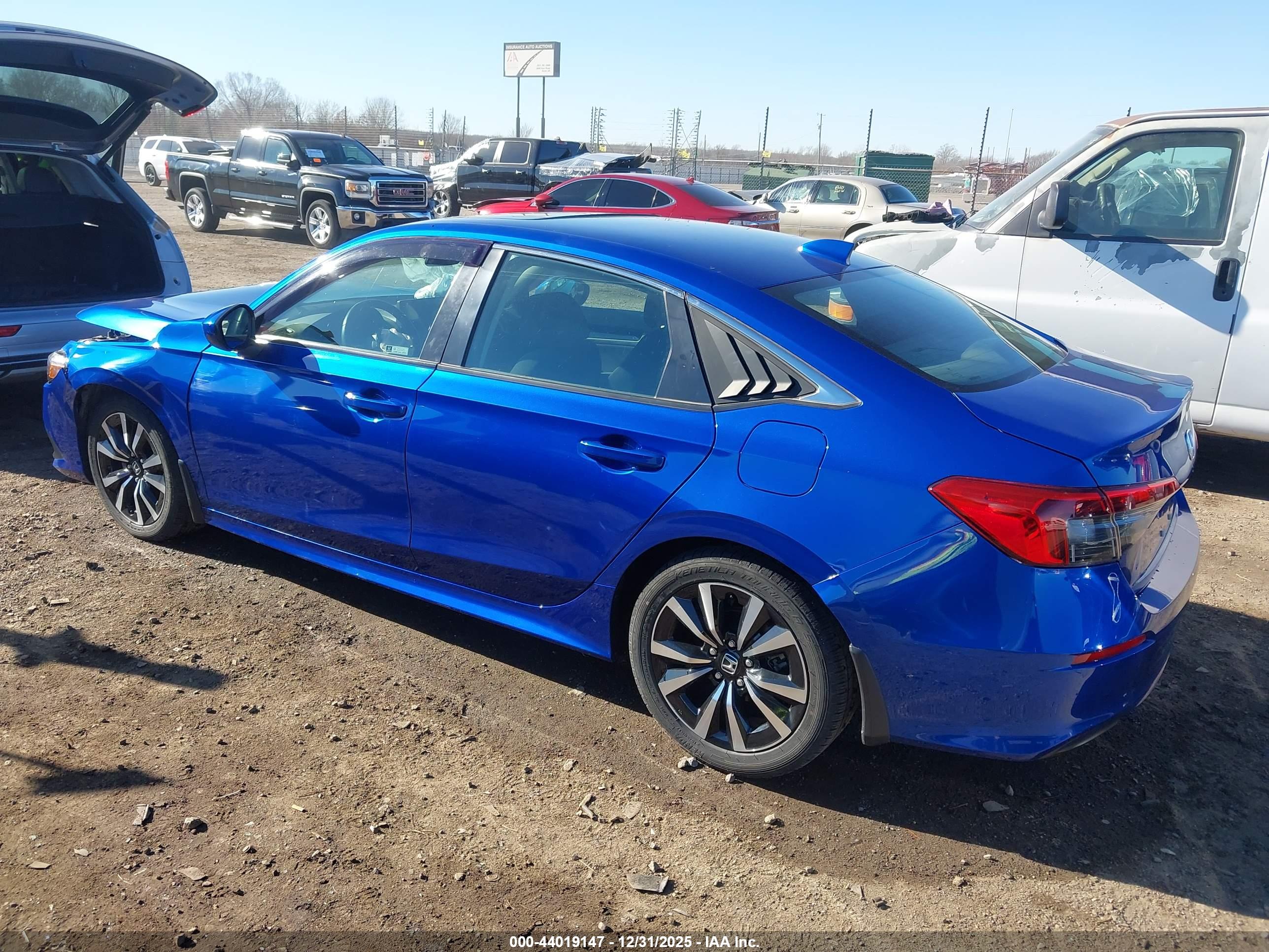 HONDA CIVIC image 3
