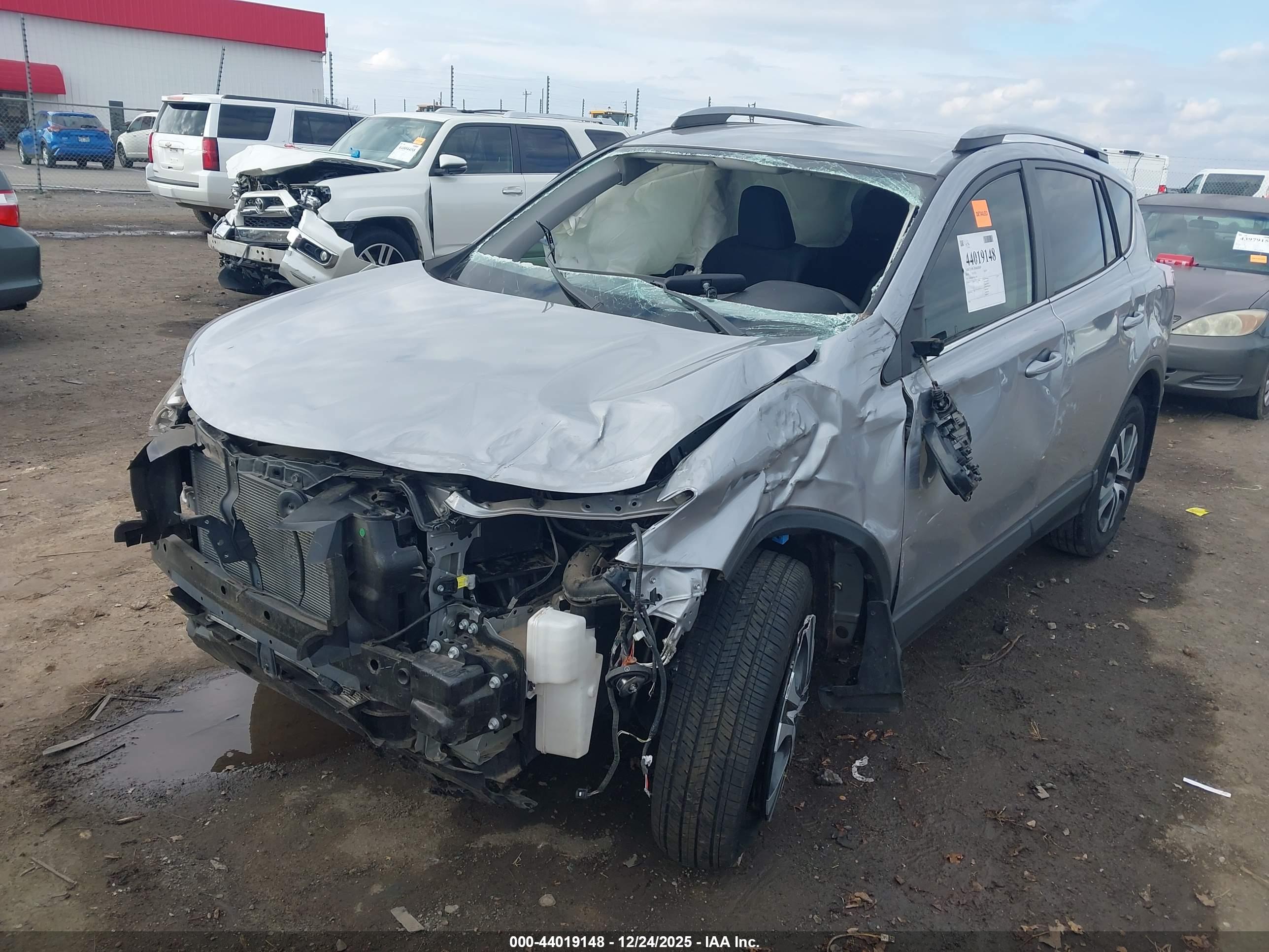 TOYOTA RAV4 image 6