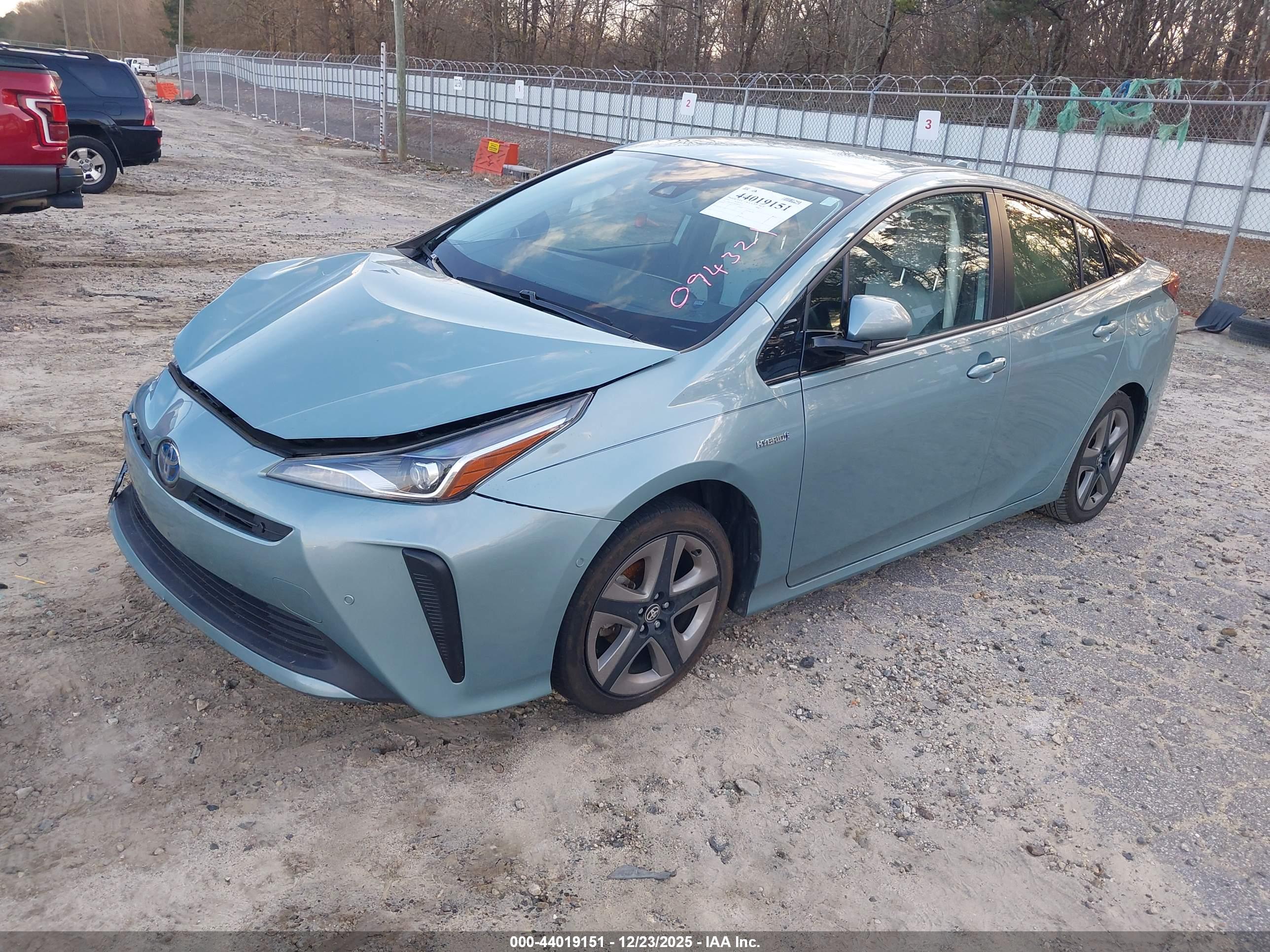 TOYOTA PRIUS image 2