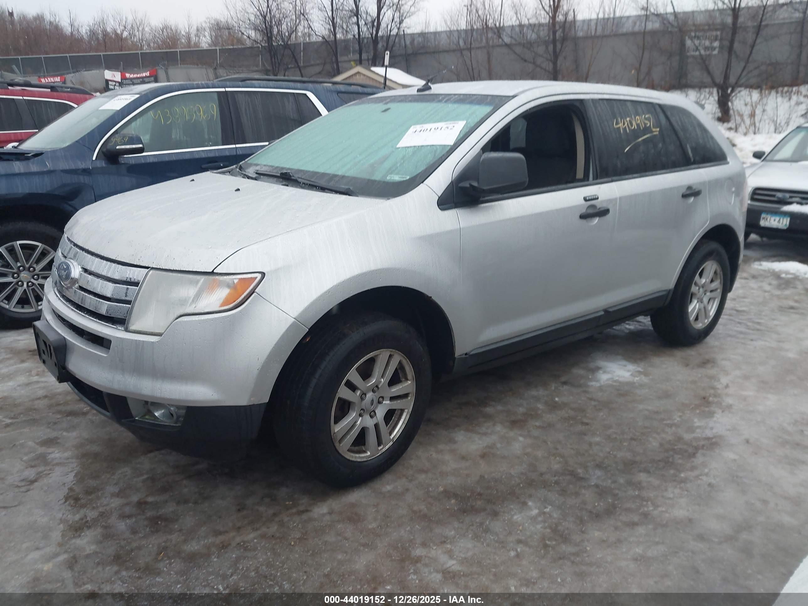 FORD EDGE image 2