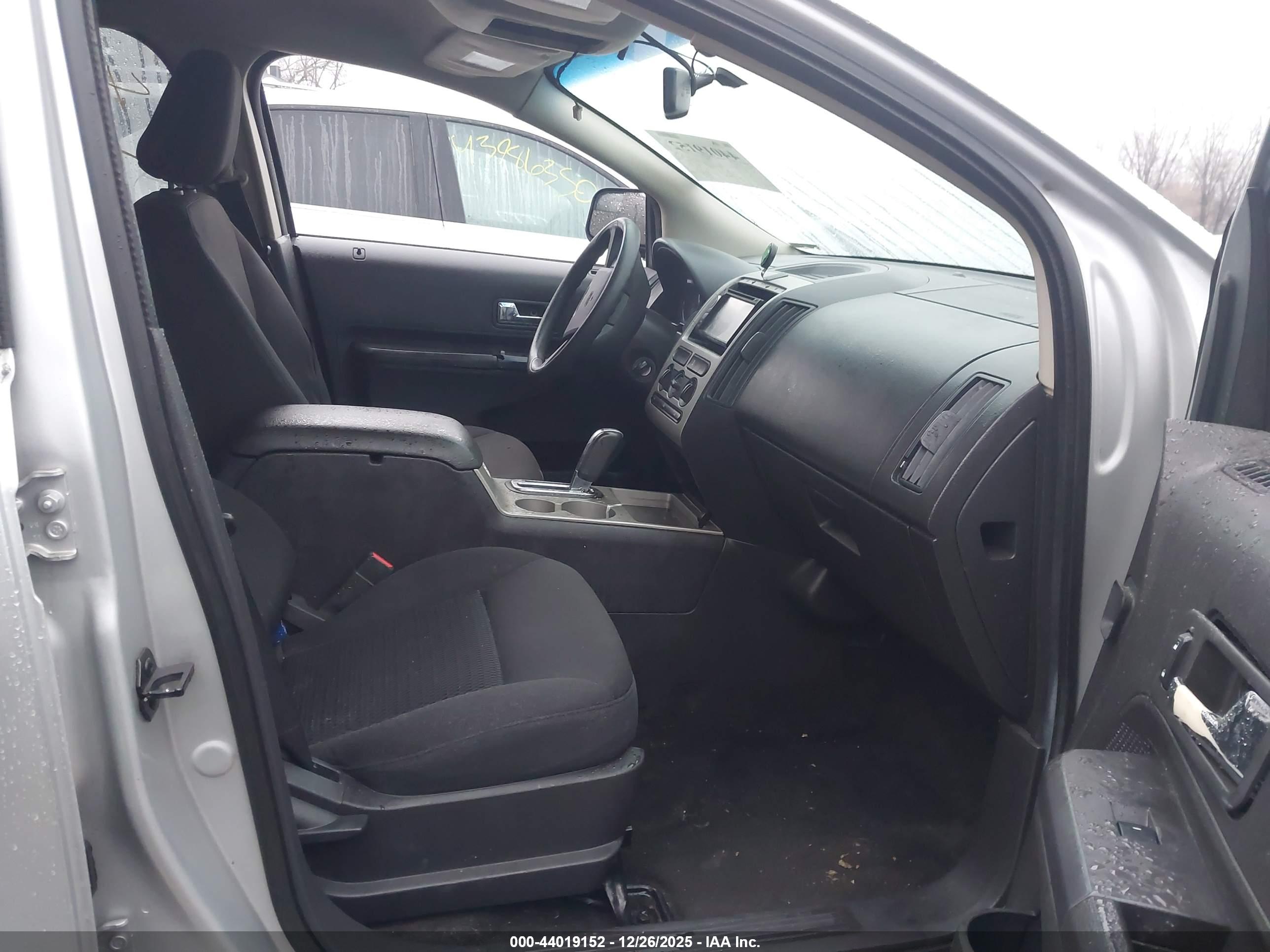FORD EDGE image 5
