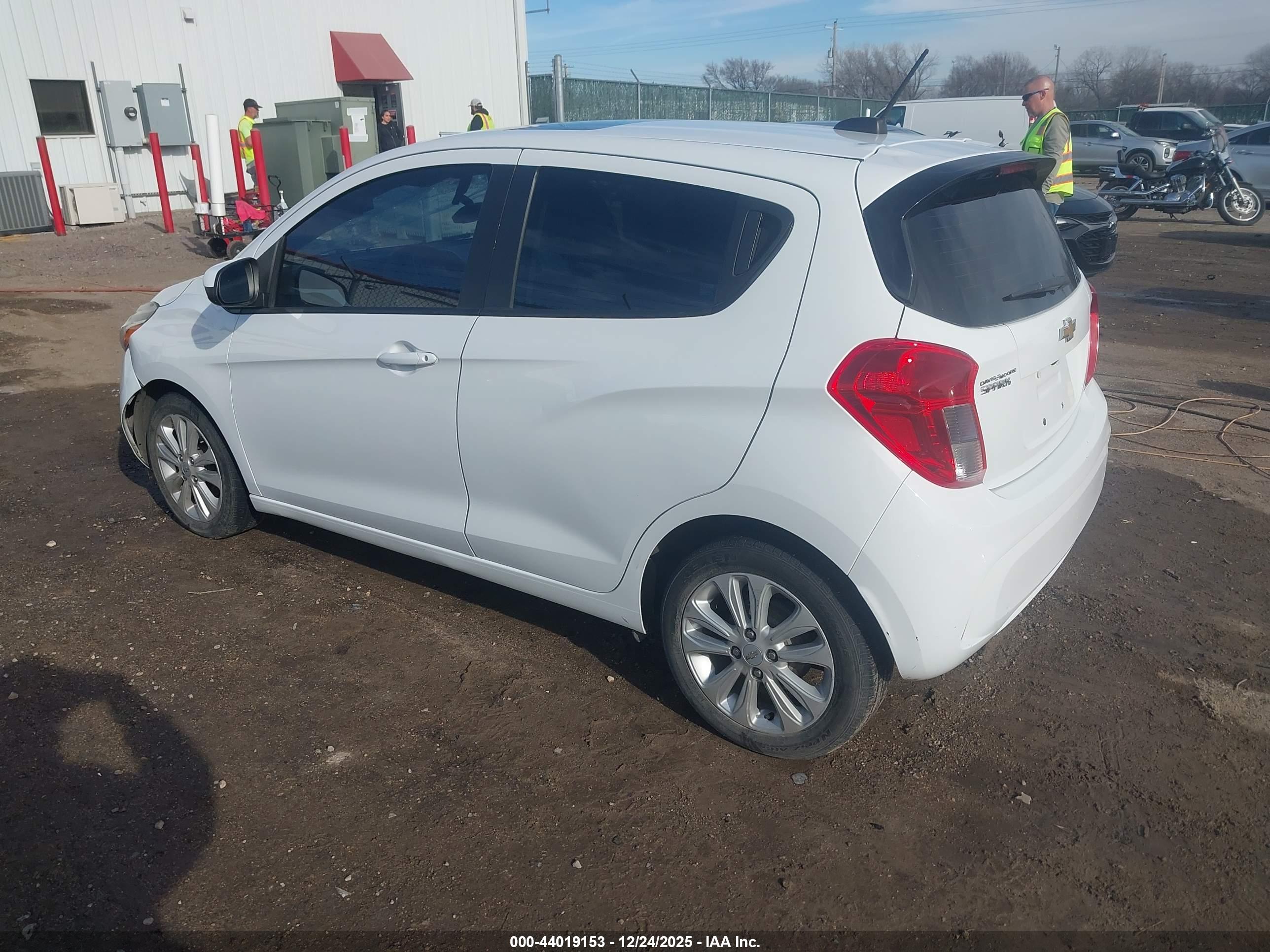 CHEVROLET SPARK image 3